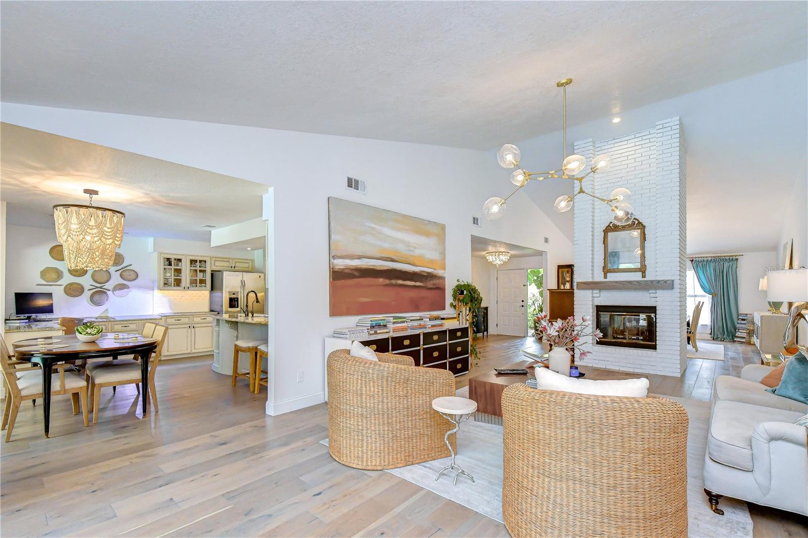 16126 Belle Meade Blvd Property Photo 8