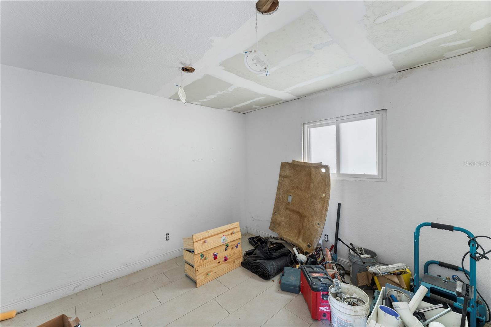 5712 15th St E Property Photo 23