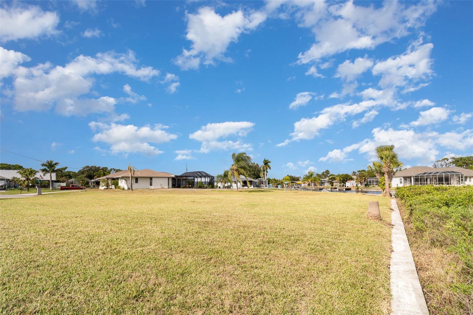 3528 Fox Ter Property Photo 9