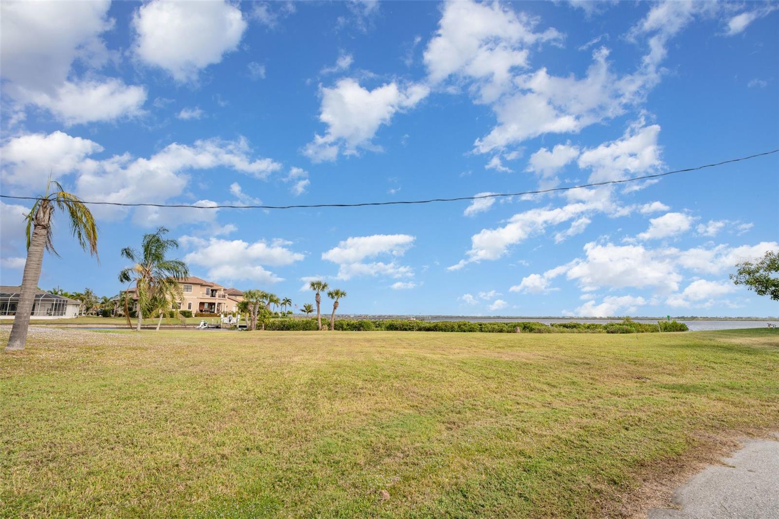 3528 Fox Ter Property Photo 10