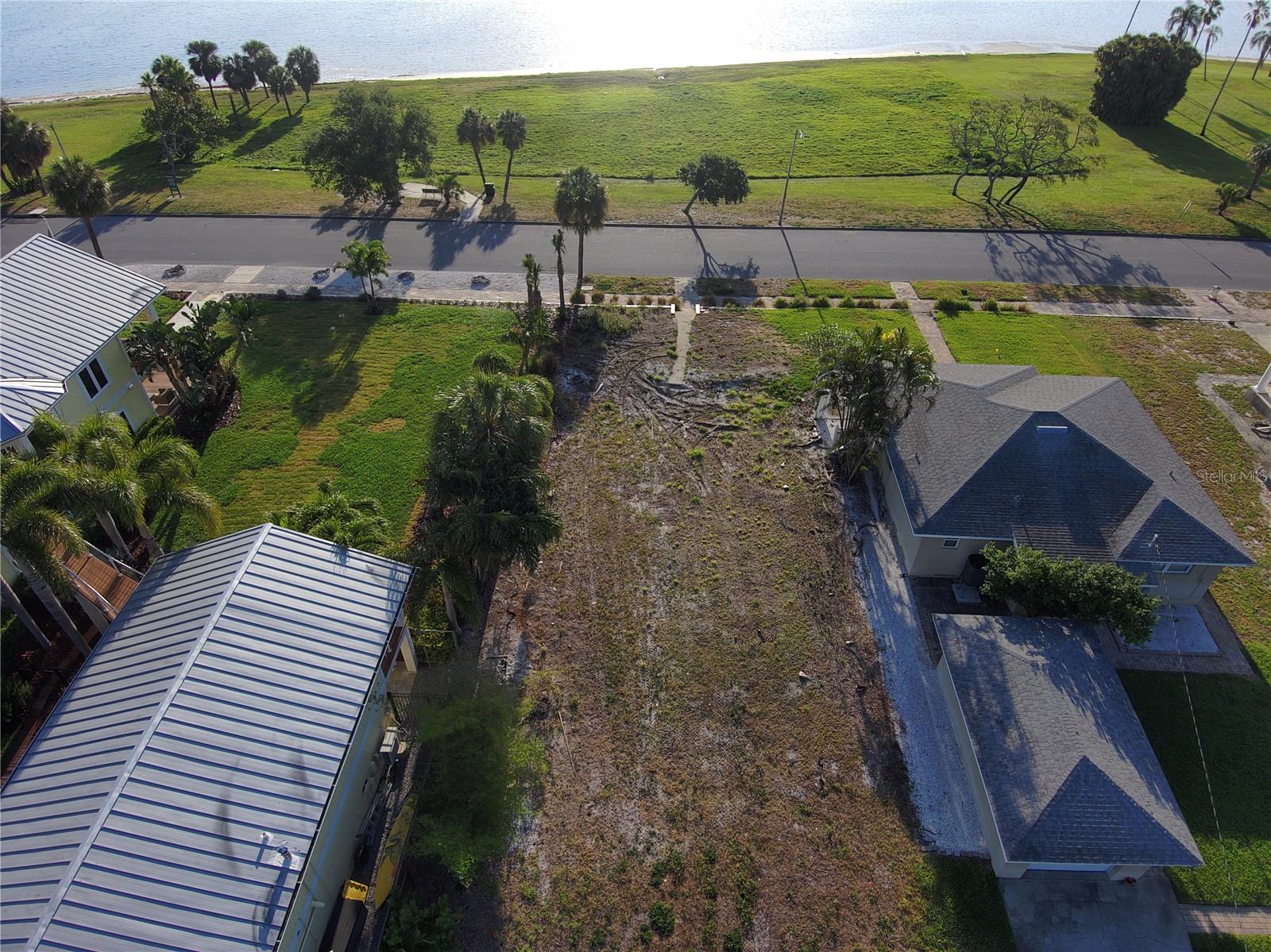 1817 Beach Dr Se Property Photo 18