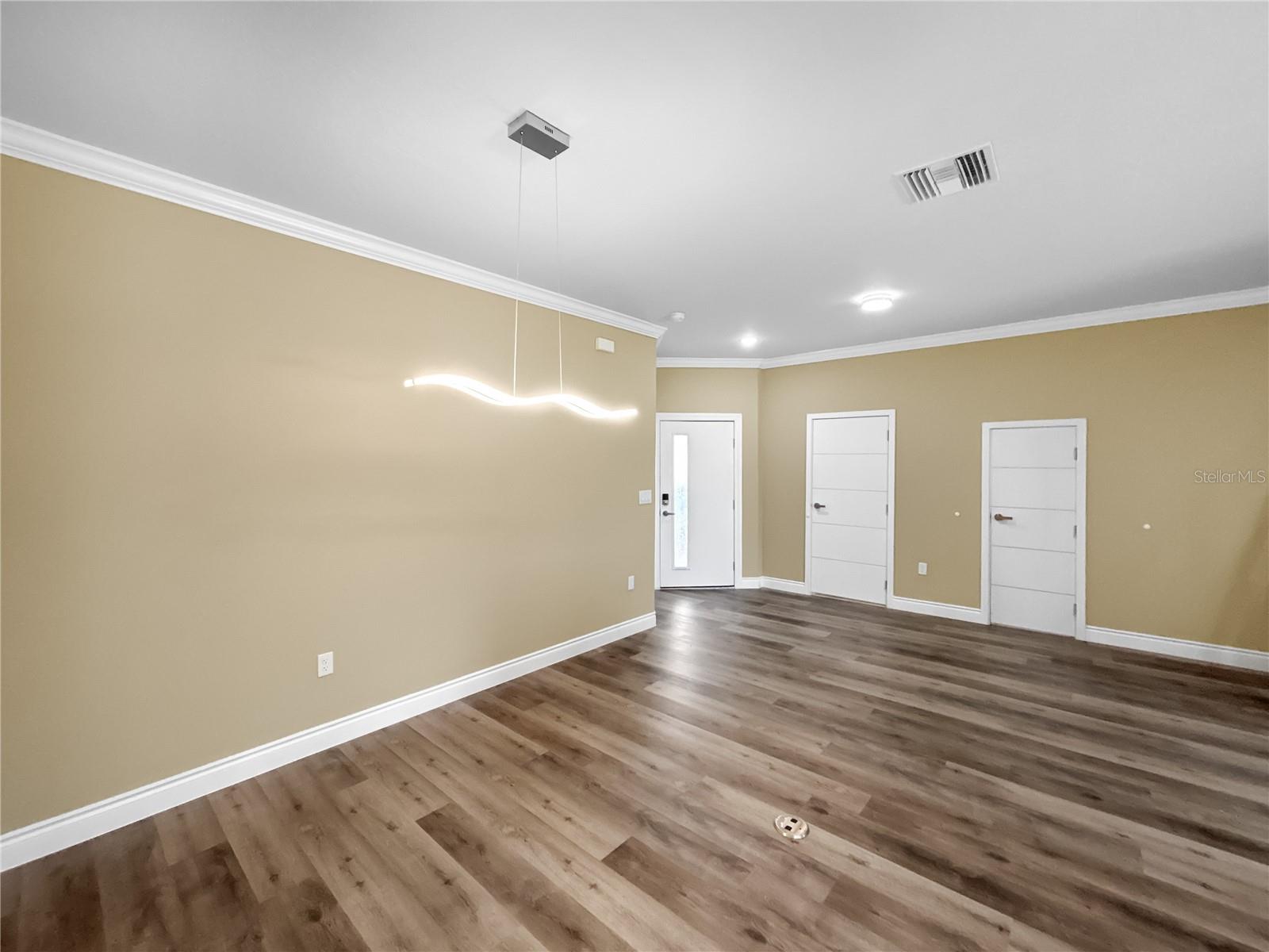 1839 Brentwood Ct Property Photo 4