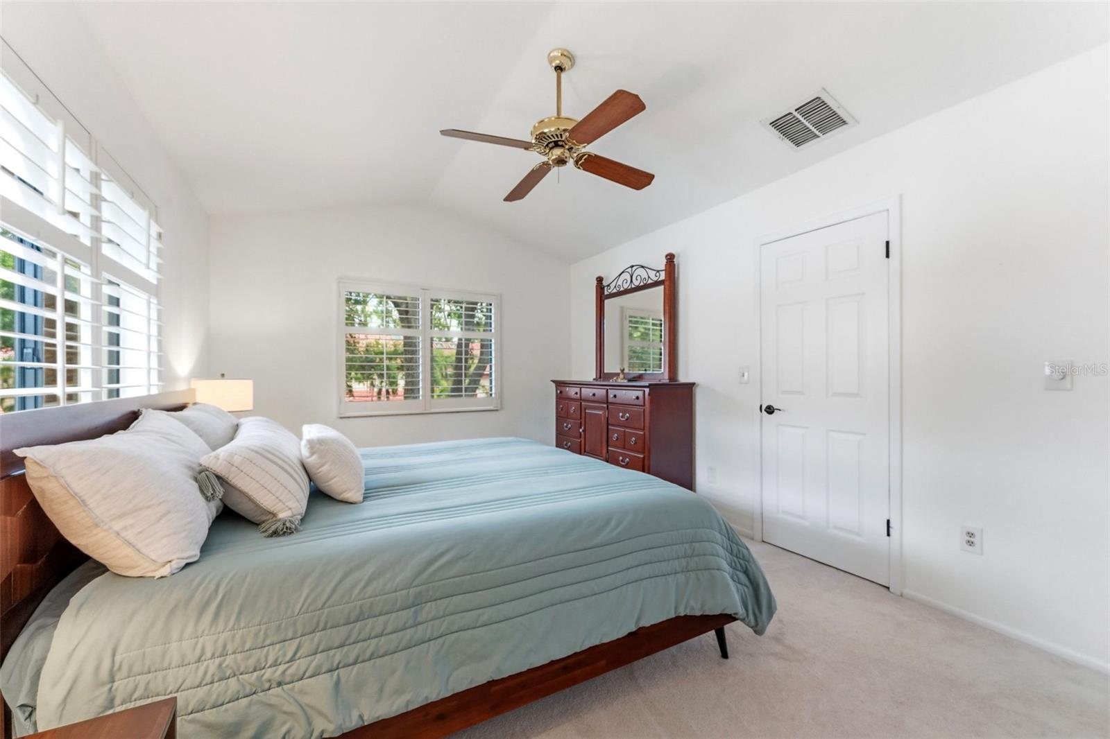 3460 Countryside Blvd #66 Property Photo 12