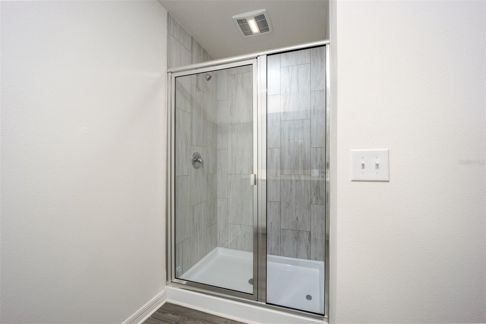 709 Poppy Ln Property Photo 12