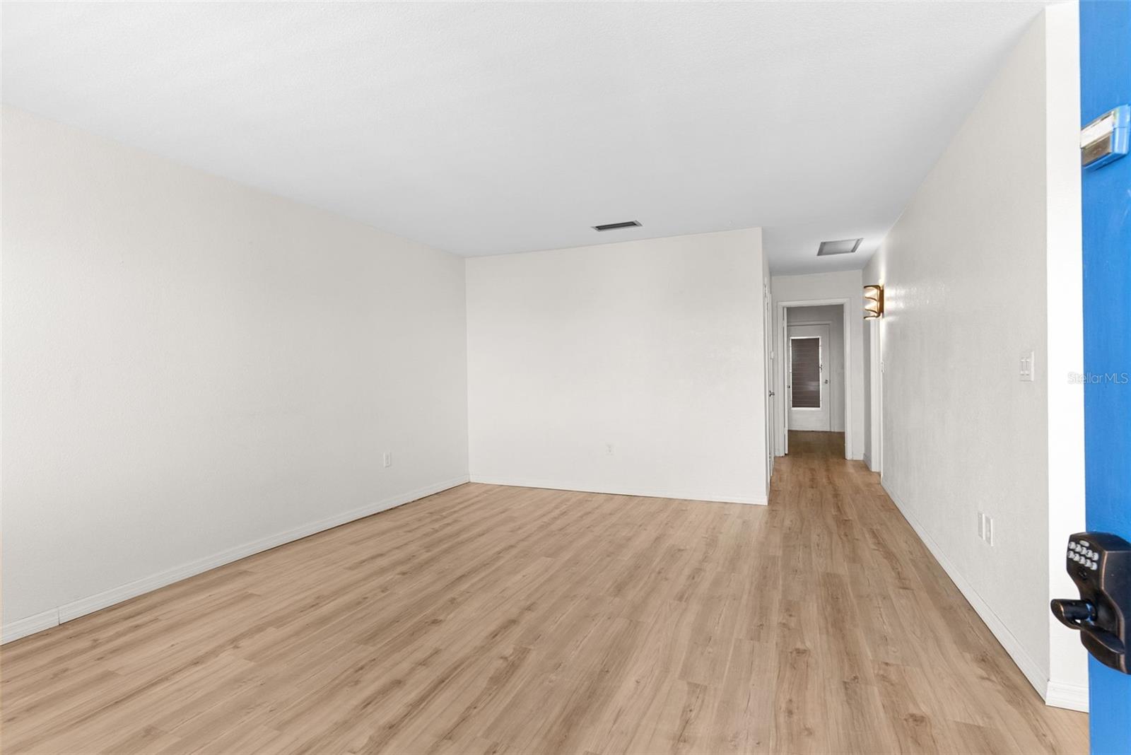 11251 80th Ave #307 Property Photo 2