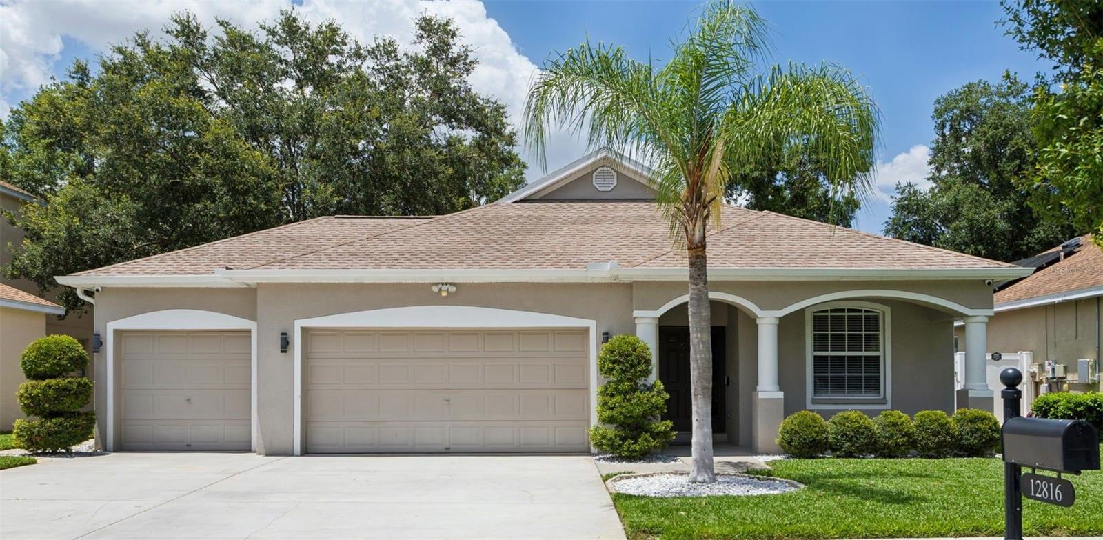 12816 Cattail Shore Ln Property Photo 4
