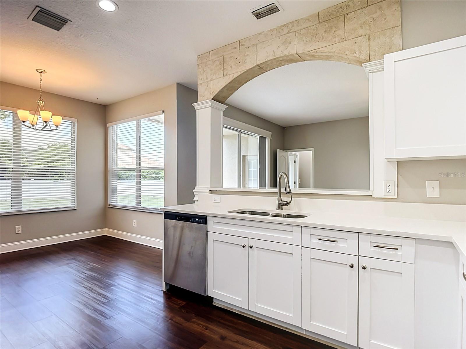 10739 Eveningwood Ct Property Photo 7