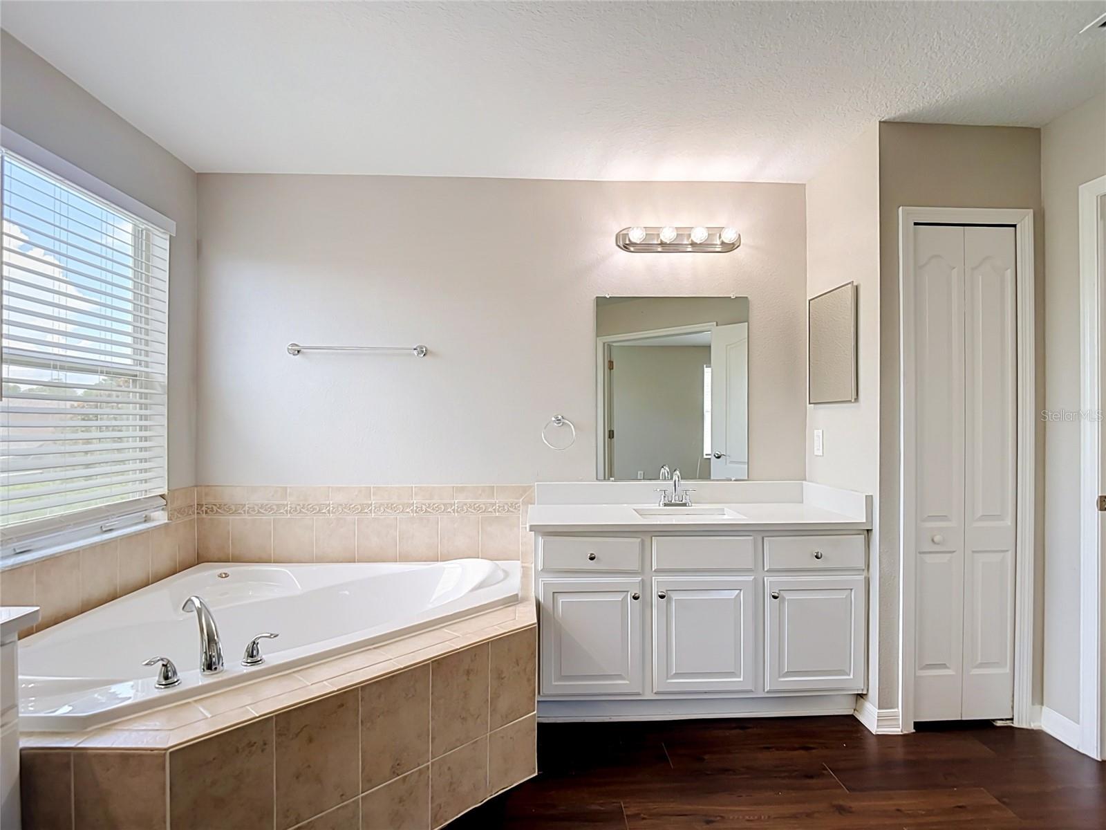 10739 Eveningwood Ct Property Photo 29
