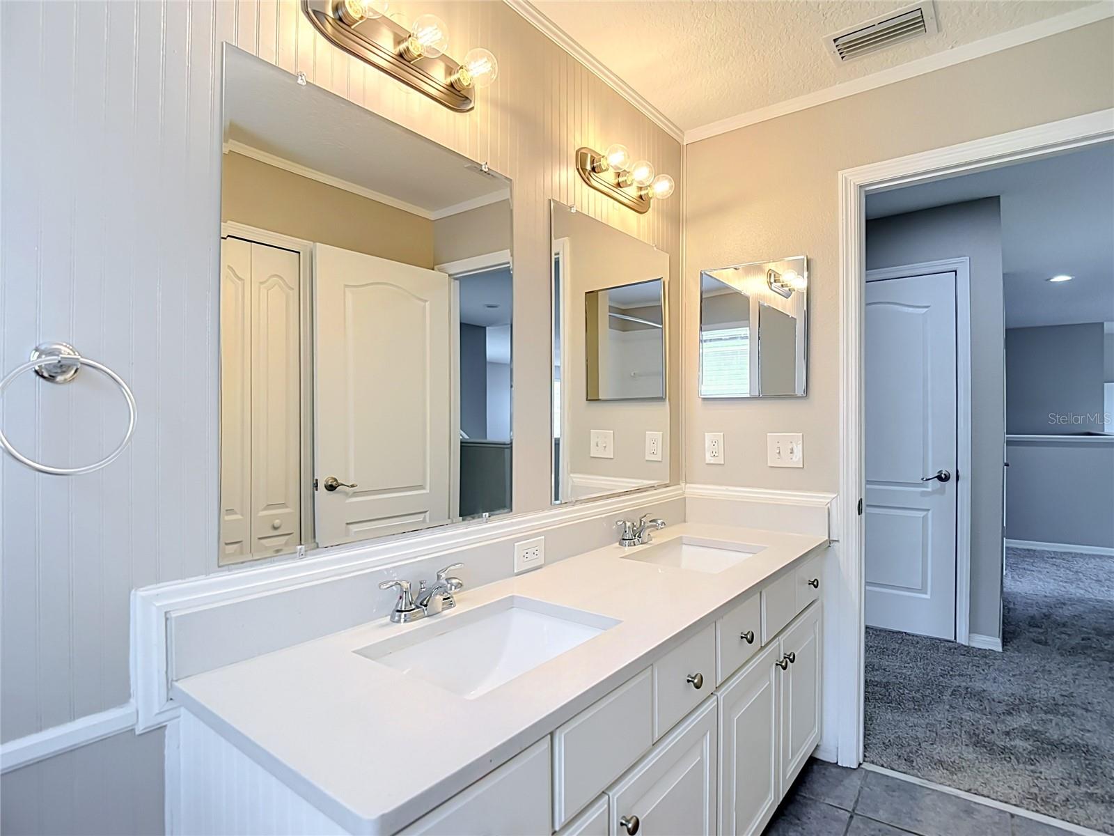 10739 Eveningwood Ct Property Photo 36