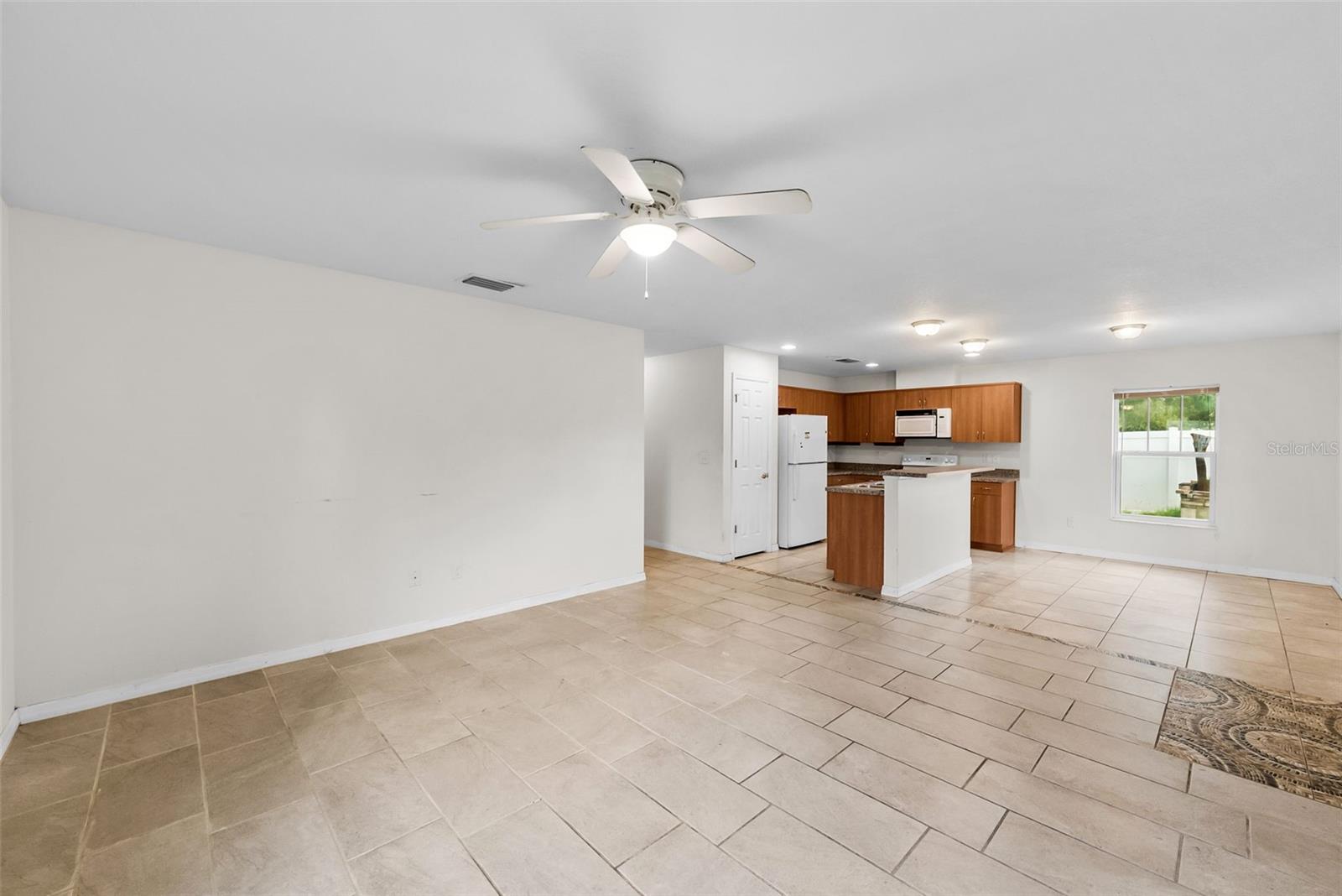 5451 Mac Arthur Ave Property Photo 3