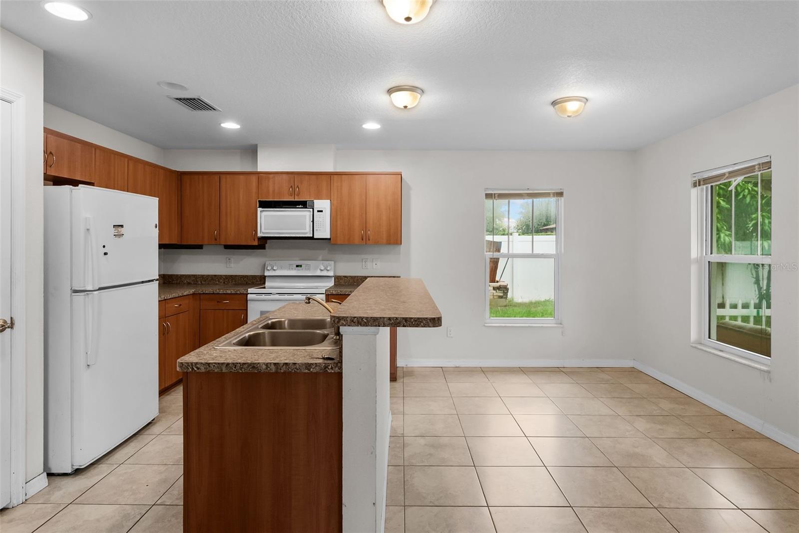 5451 Mac Arthur Ave Property Photo 6