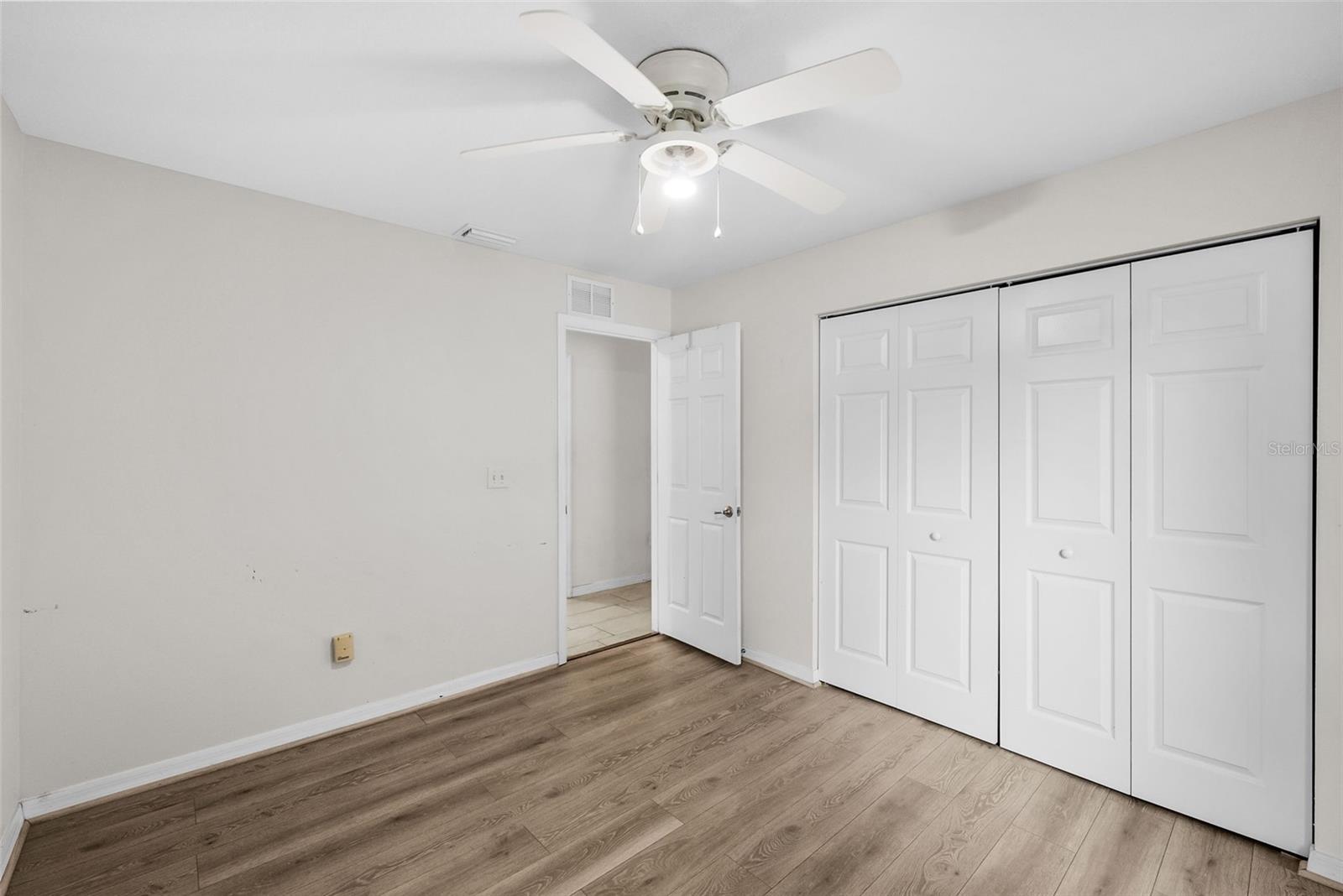 5451 Mac Arthur Ave Property Photo 17