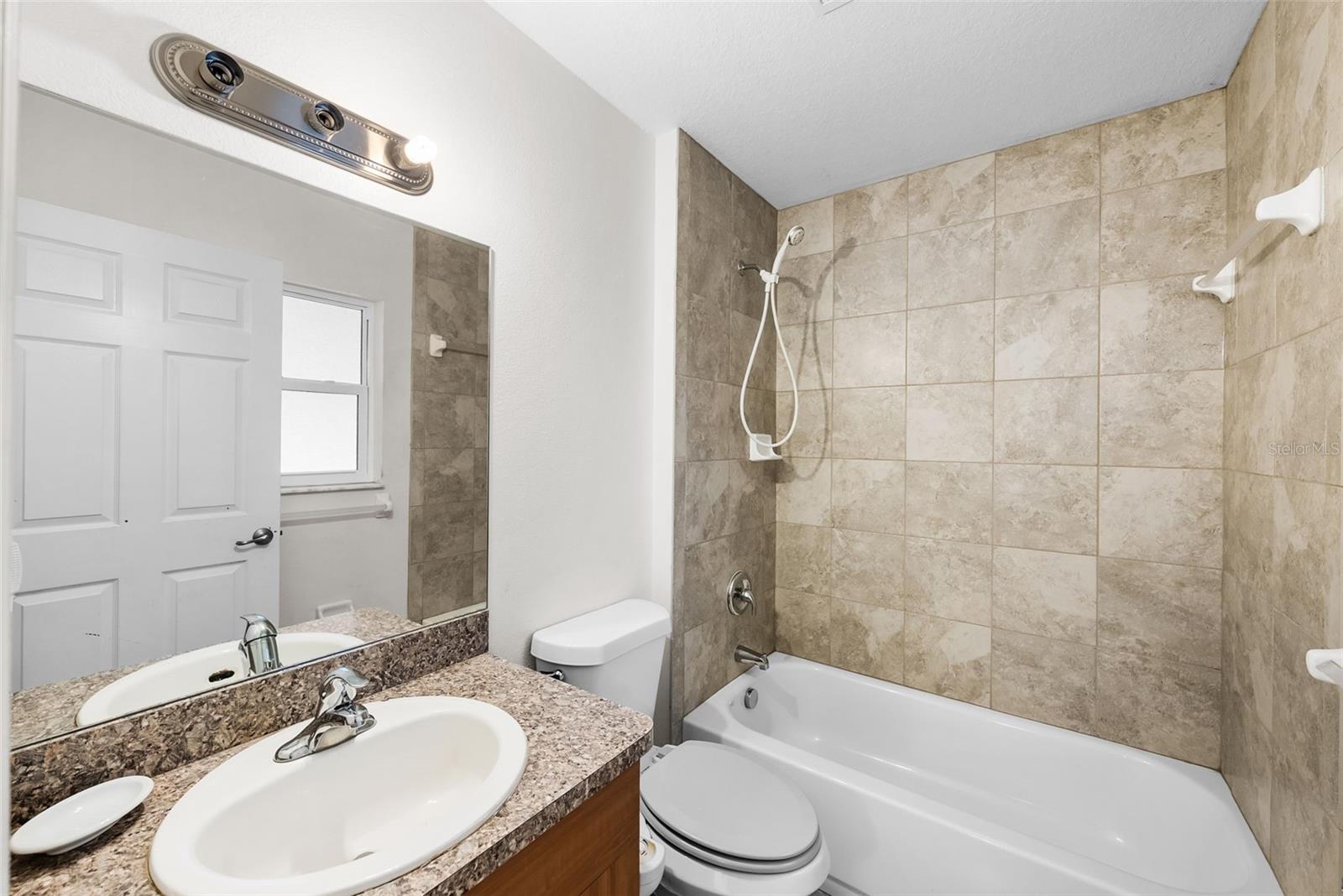 5451 Mac Arthur Ave Property Photo 18