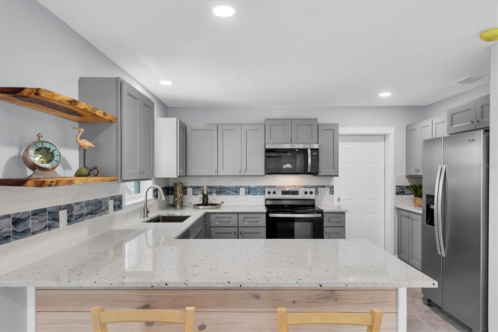 150 42nd Ave Property Photo 9