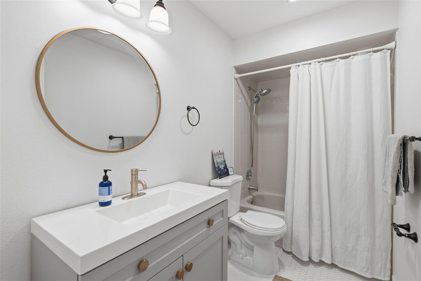 16909 Rolling Rock Dr Property Photo 24