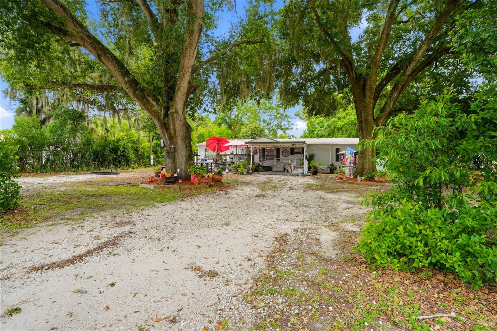 29514 Benjamin Dr Property Photo 4