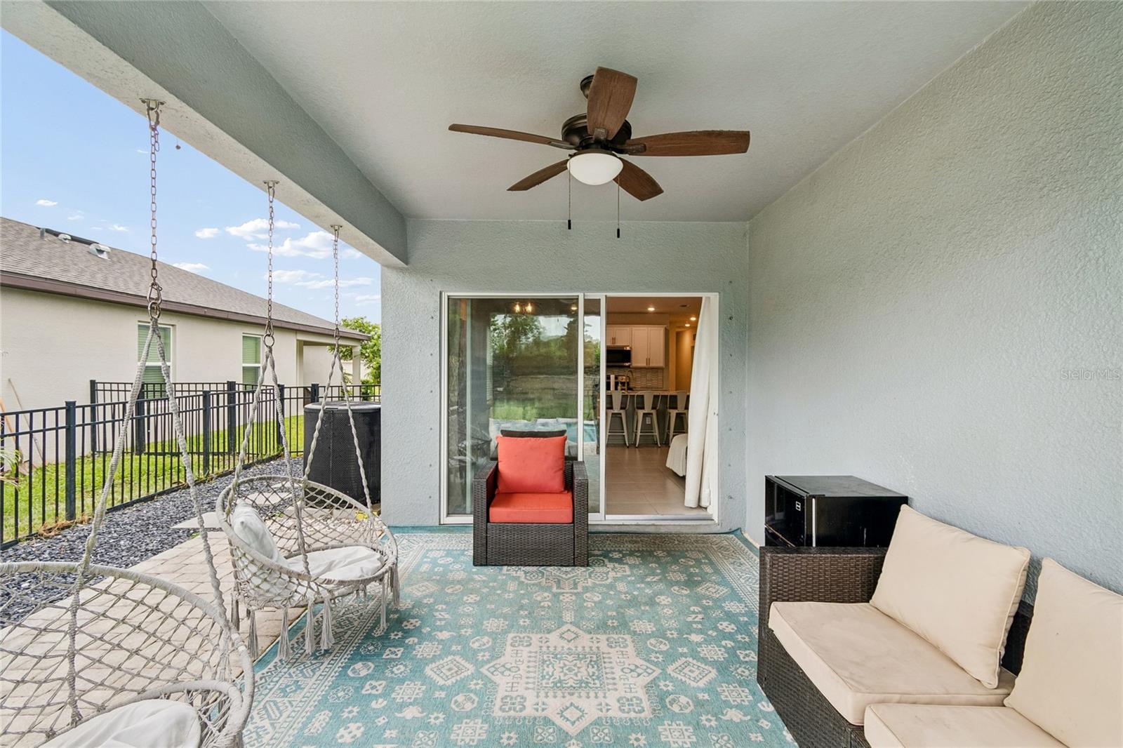 9047 Royal River Cir Property Photo 6