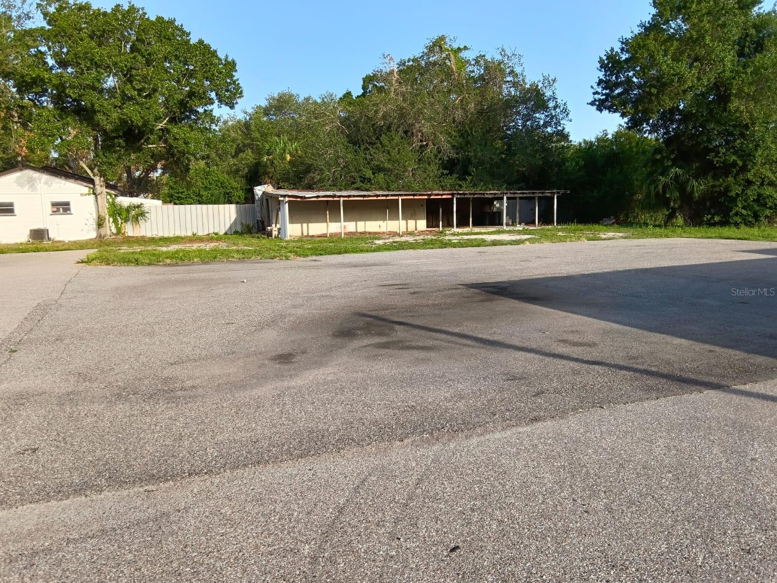 9006 Gibsonton Dr Property Photo 28