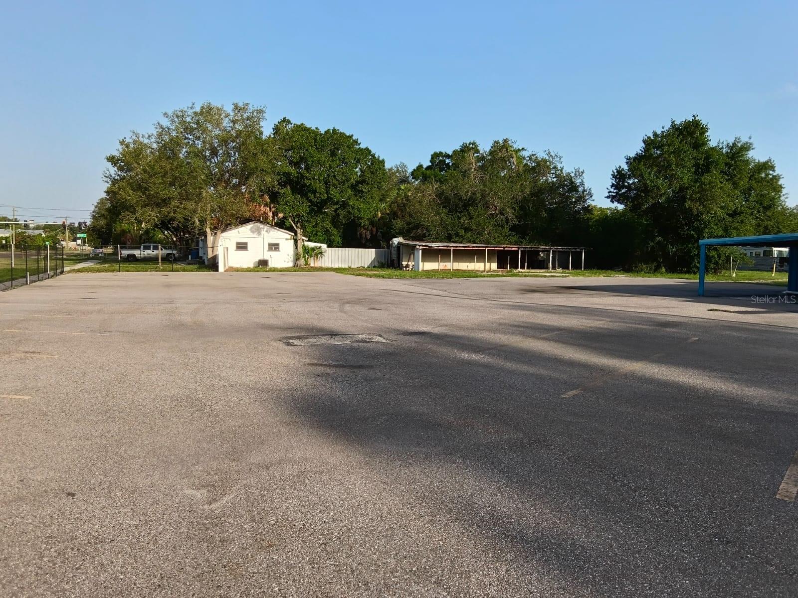 9006 Gibsonton Dr Property Photo 32