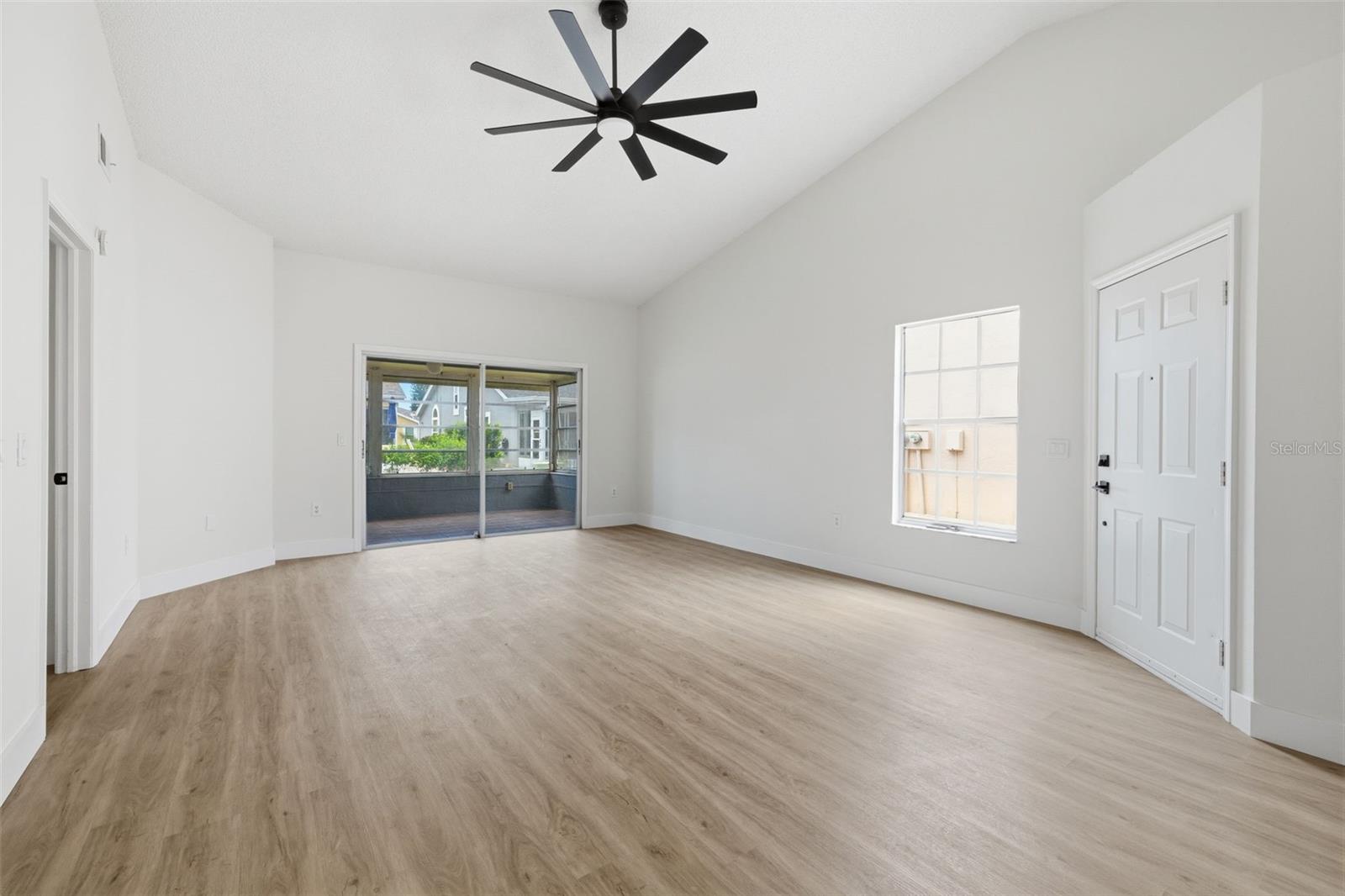 7705 Balharbour Dr Property Photo 13