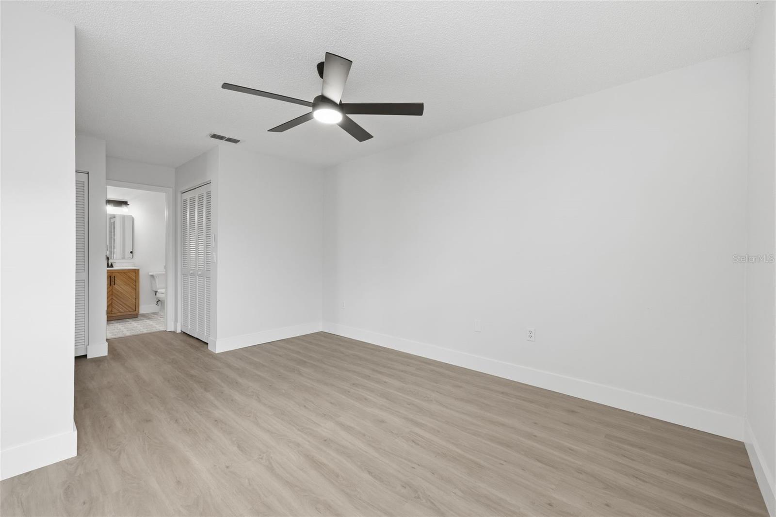 7705 Balharbour Dr Property Photo 16