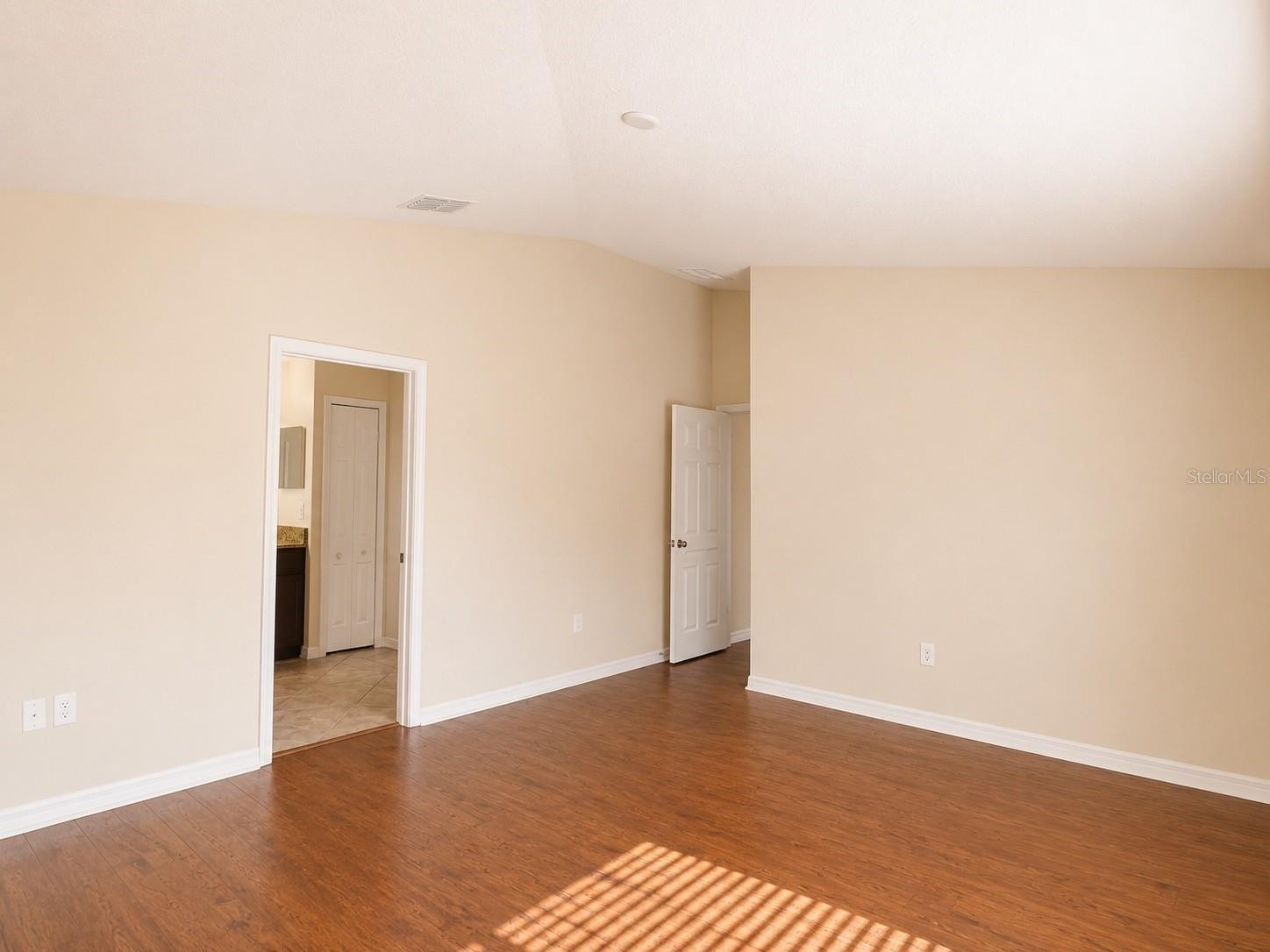 15406 Feather Star Place Property Photo 23