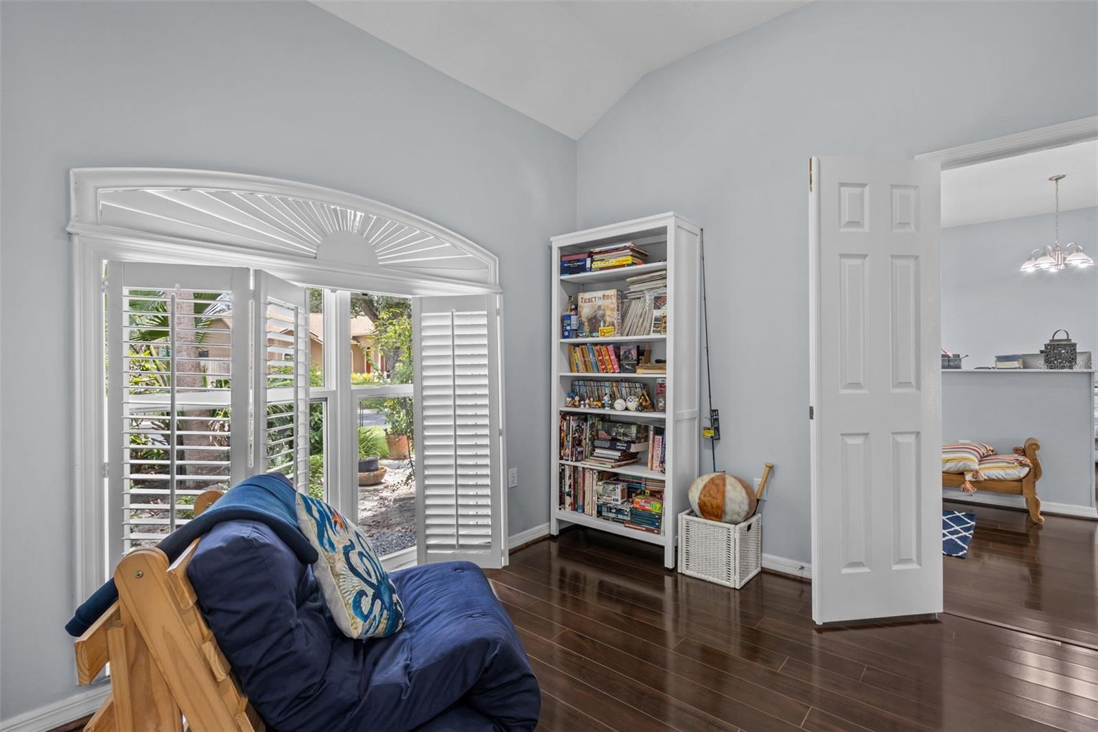 4305 Gentrice Dr Property Photo 15