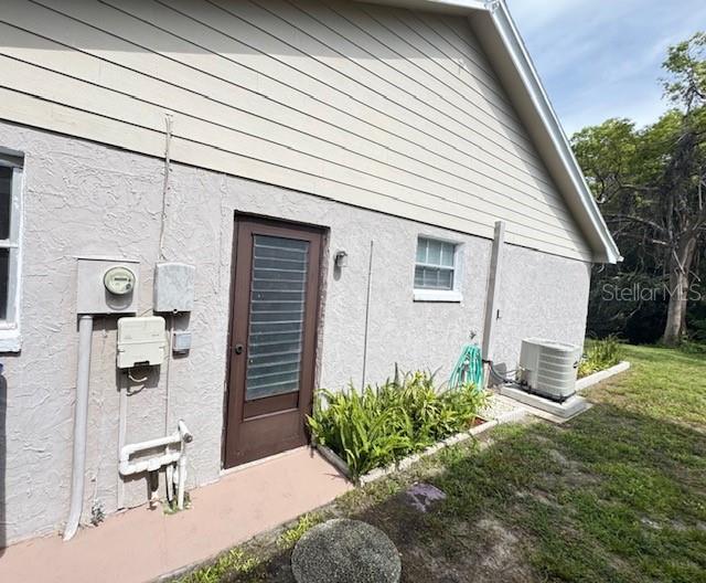 3438 Moog Rd Property Photo 10