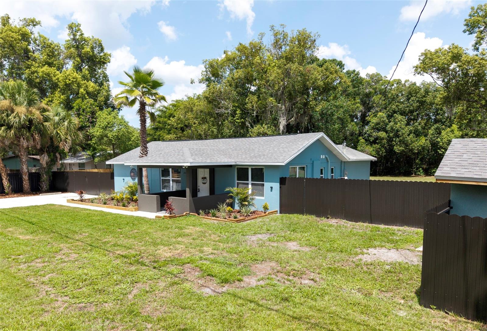 21149 Little Lake Thomas Rd Property Photo 6
