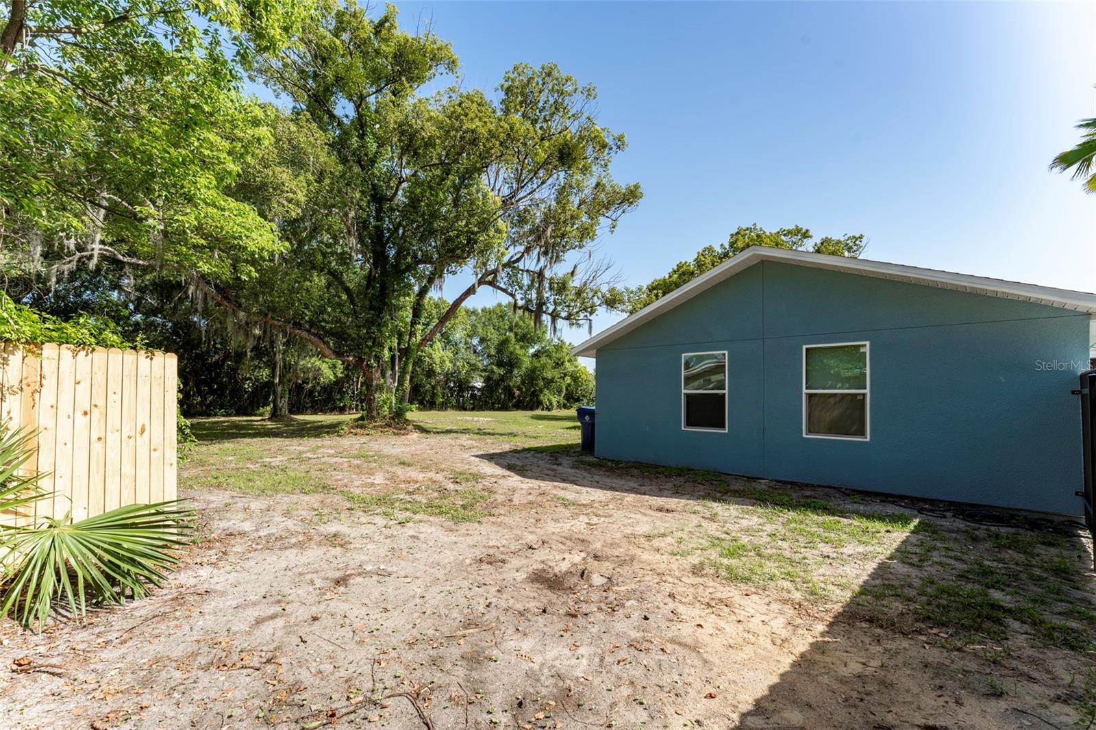 21149 Little Lake Thomas Rd Property Photo 33