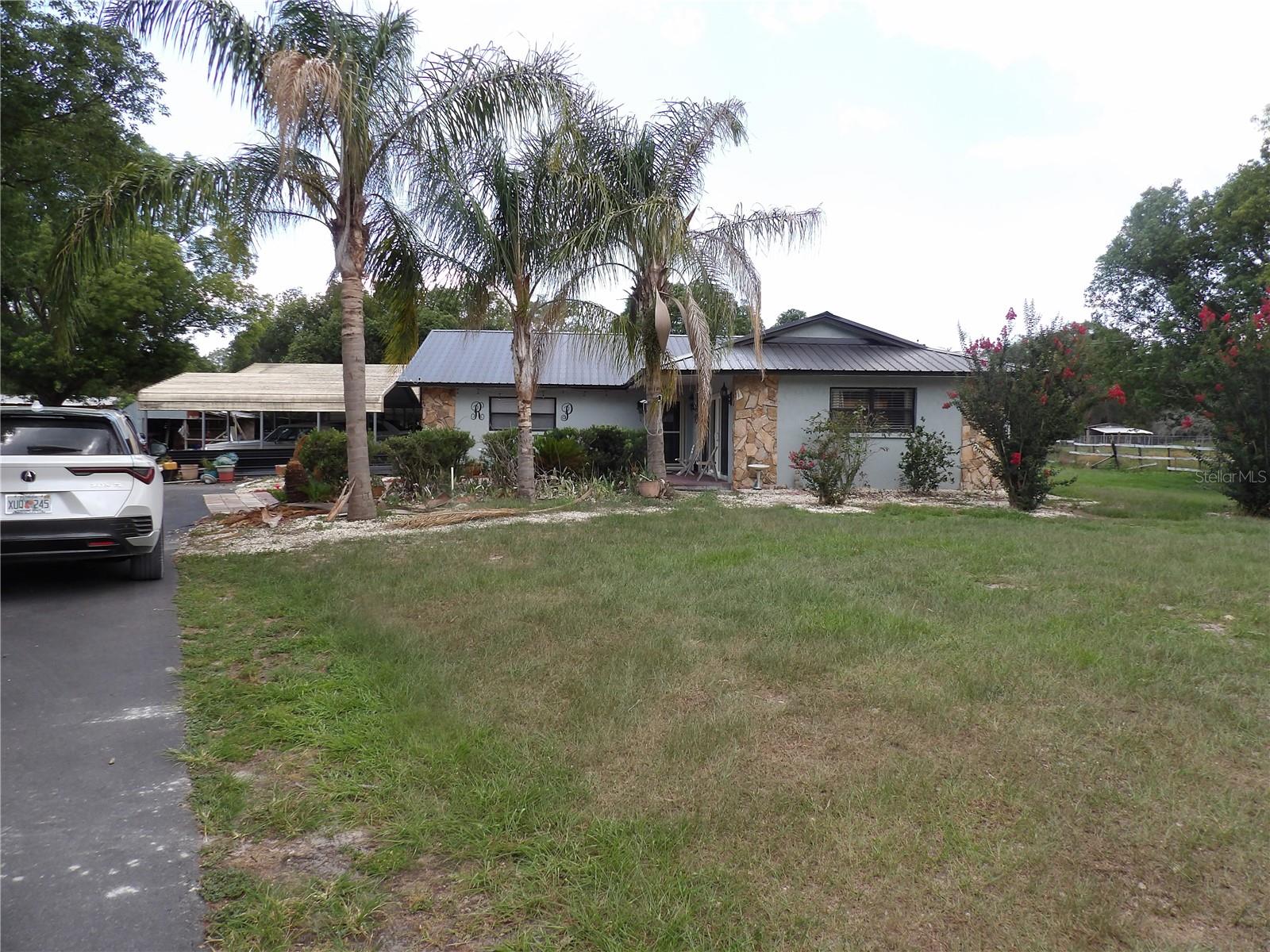 18211 OAKLAWN Property Photo 1