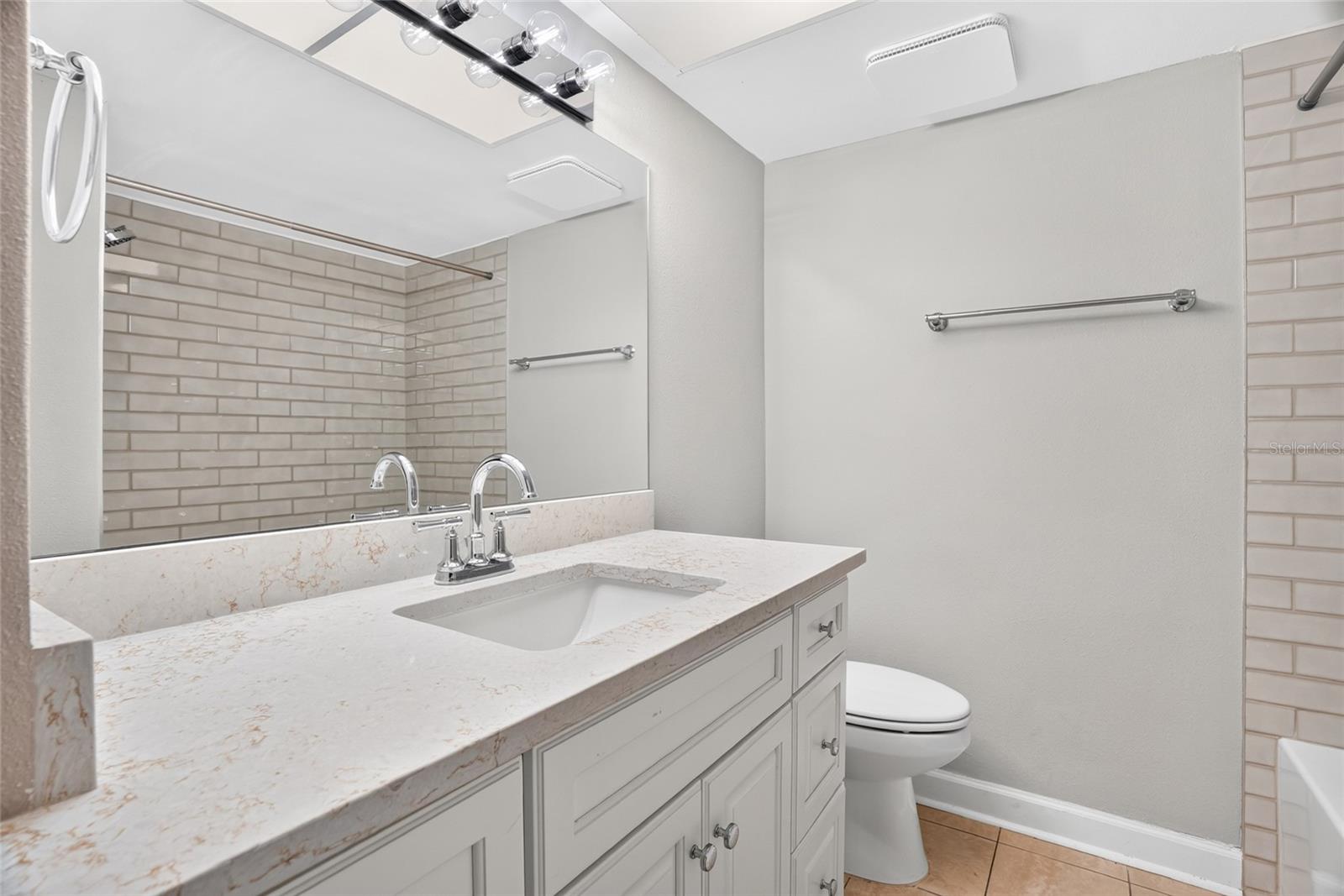 4570 Overlook Dr Ne #175 Property Photo 7