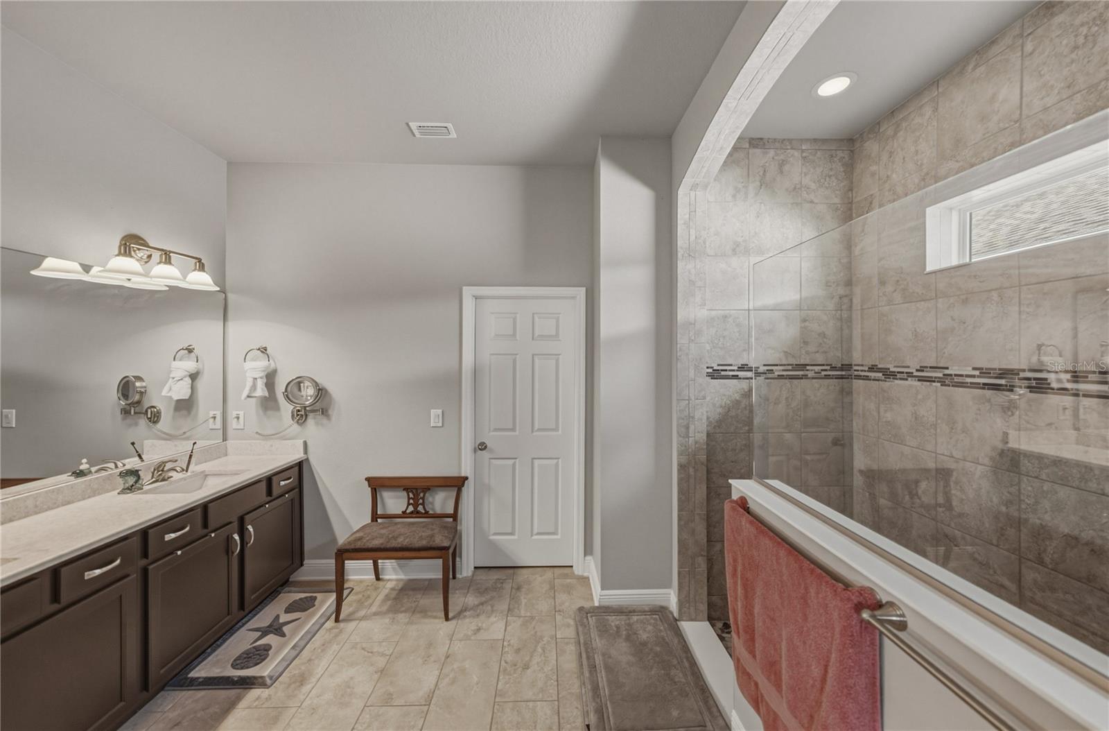 1017 Tracey Ann Loop Property Photo 32
