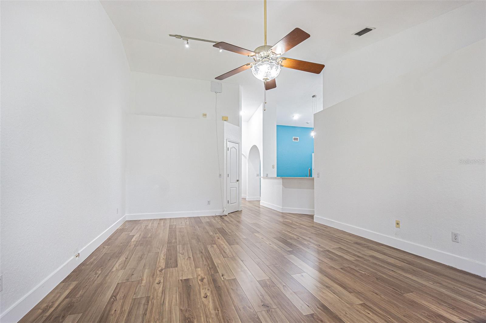 21542 Clubside Loop Property Photo 8