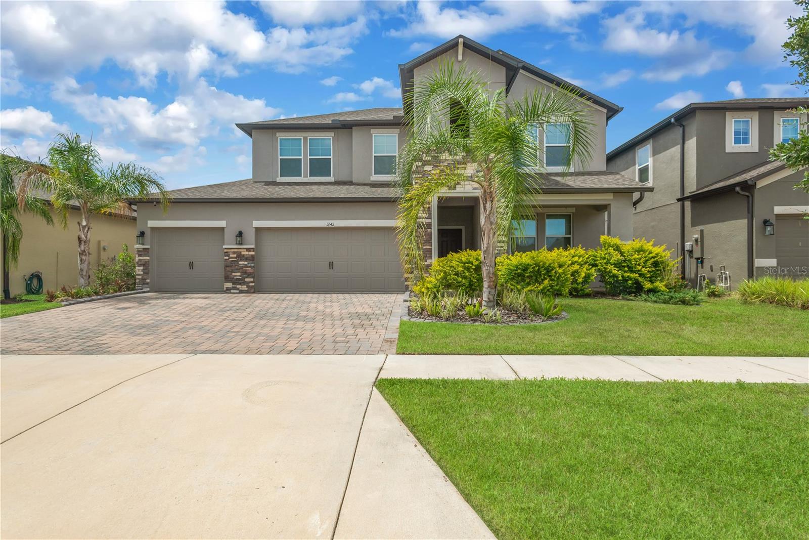 3142 Marine Grass Dr Property Photo 1