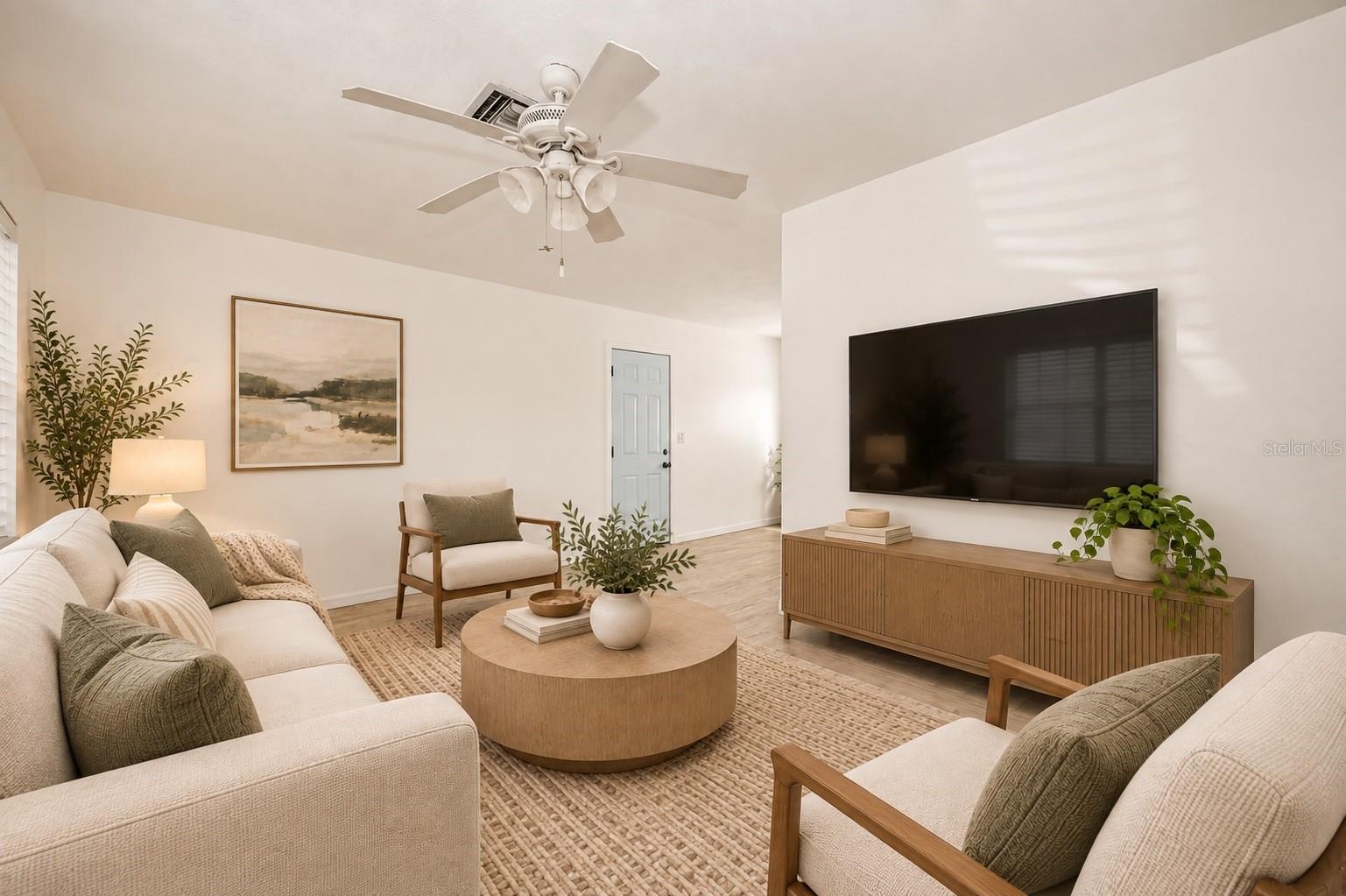 6464 107th Ter N Property Photo 6
