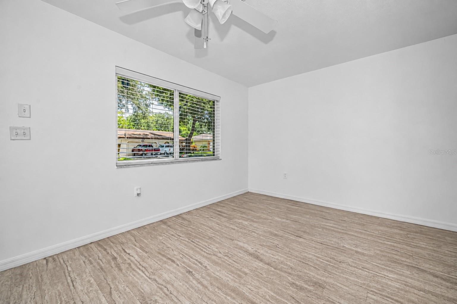 6464 107th Ter N Property Photo 10