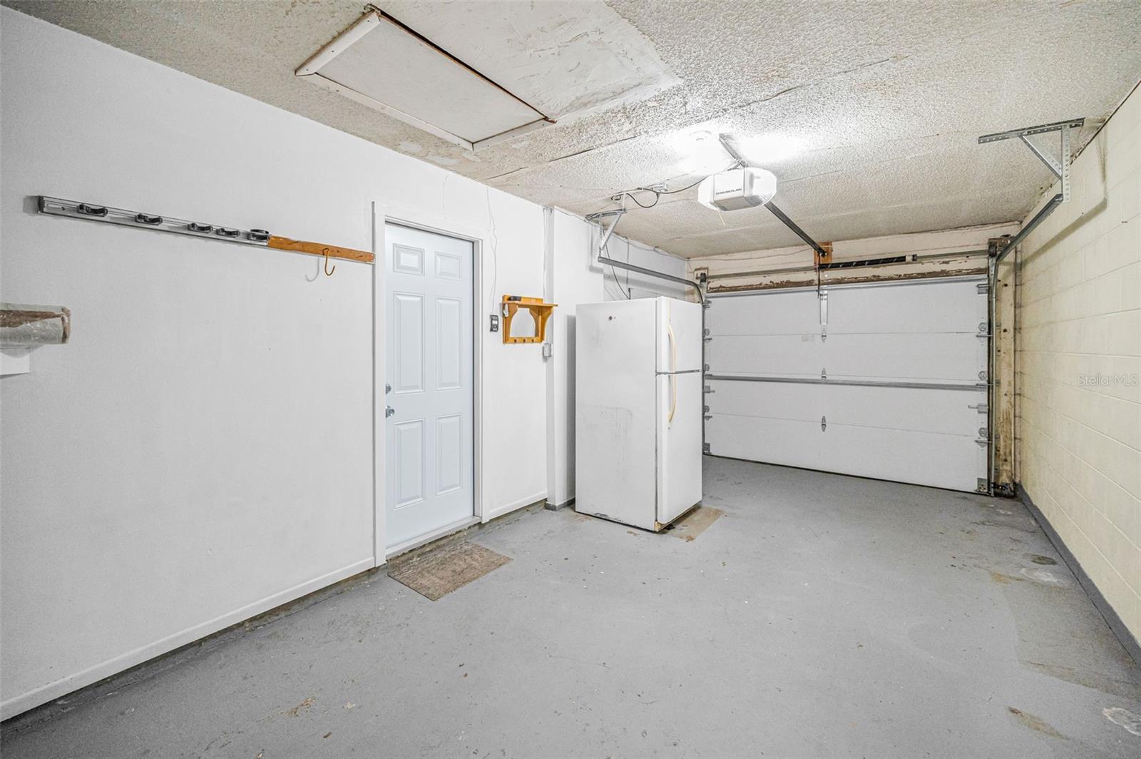 6464 107th Ter N Property Photo 32