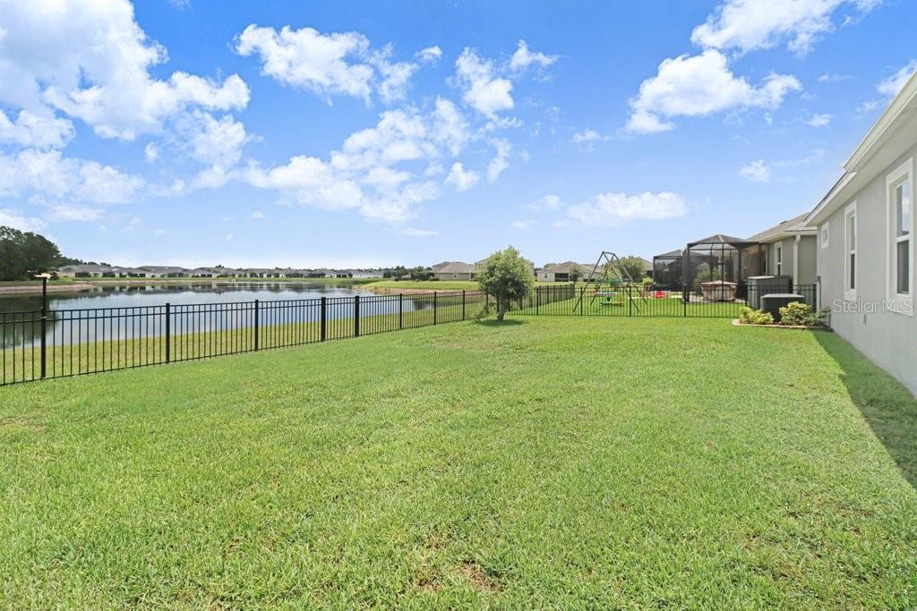 11520 BLUE WOODS DR