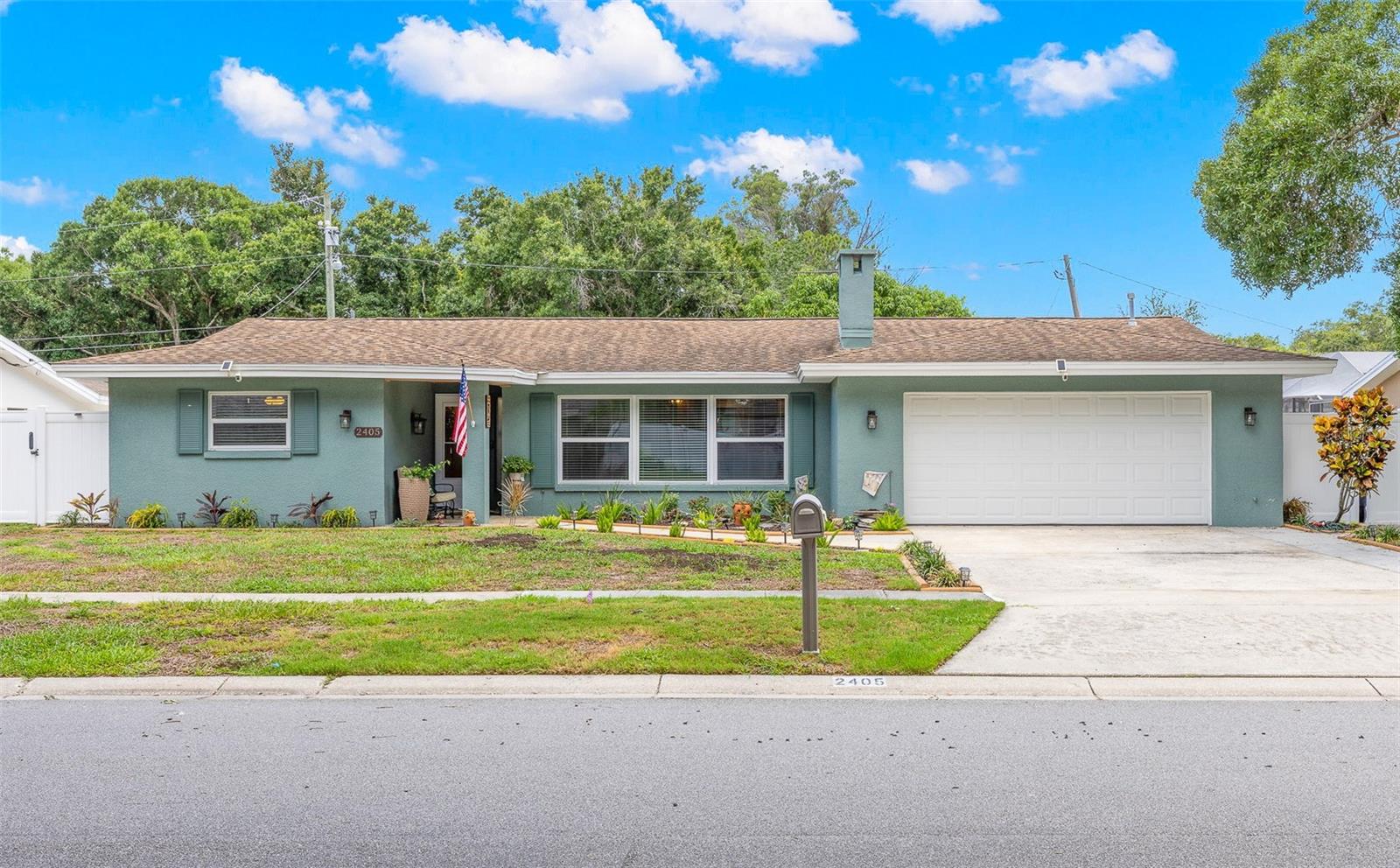 2405 Summerlin Dr Property Photo 1
