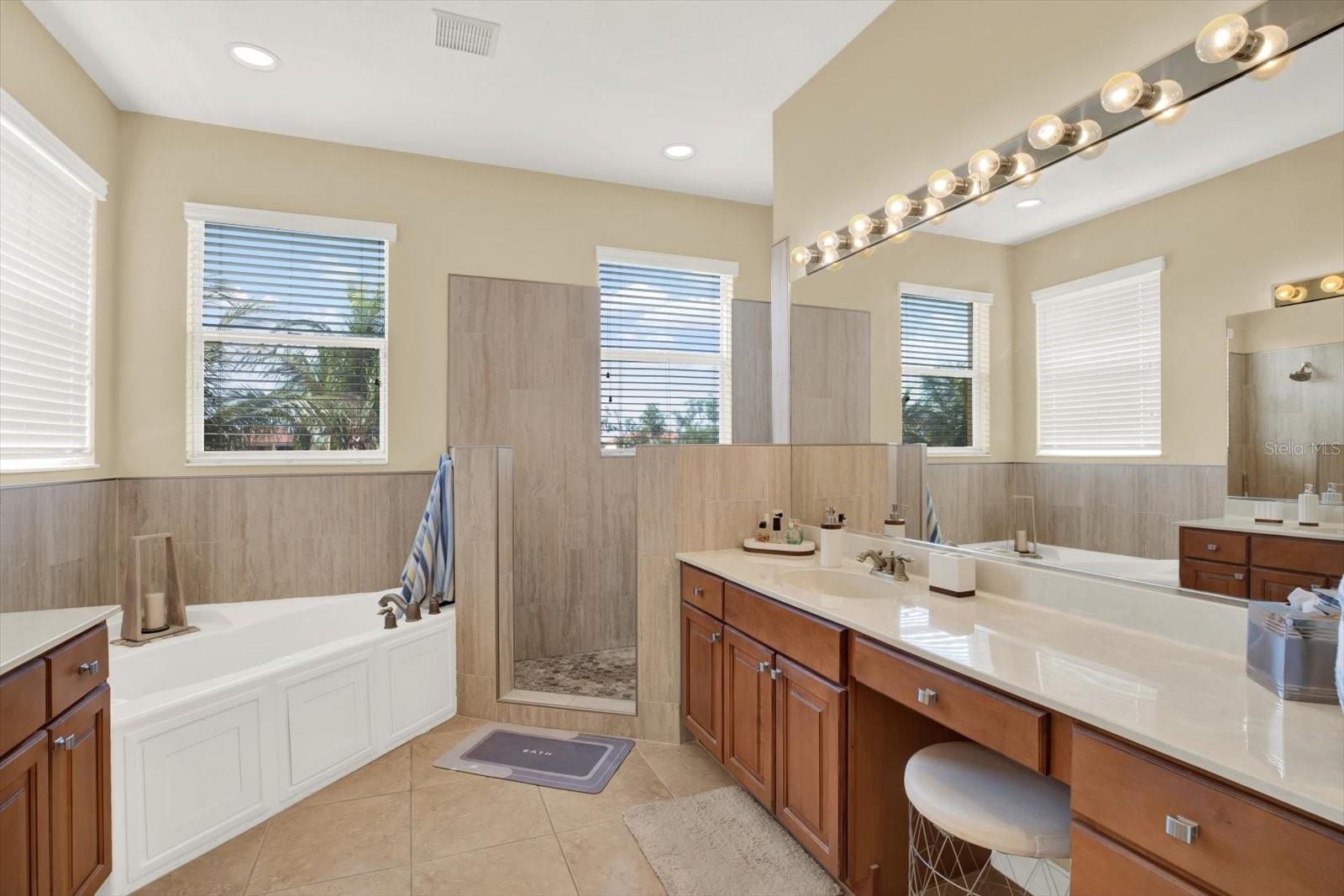 1226 3rd Street Cir E Property Photo 13