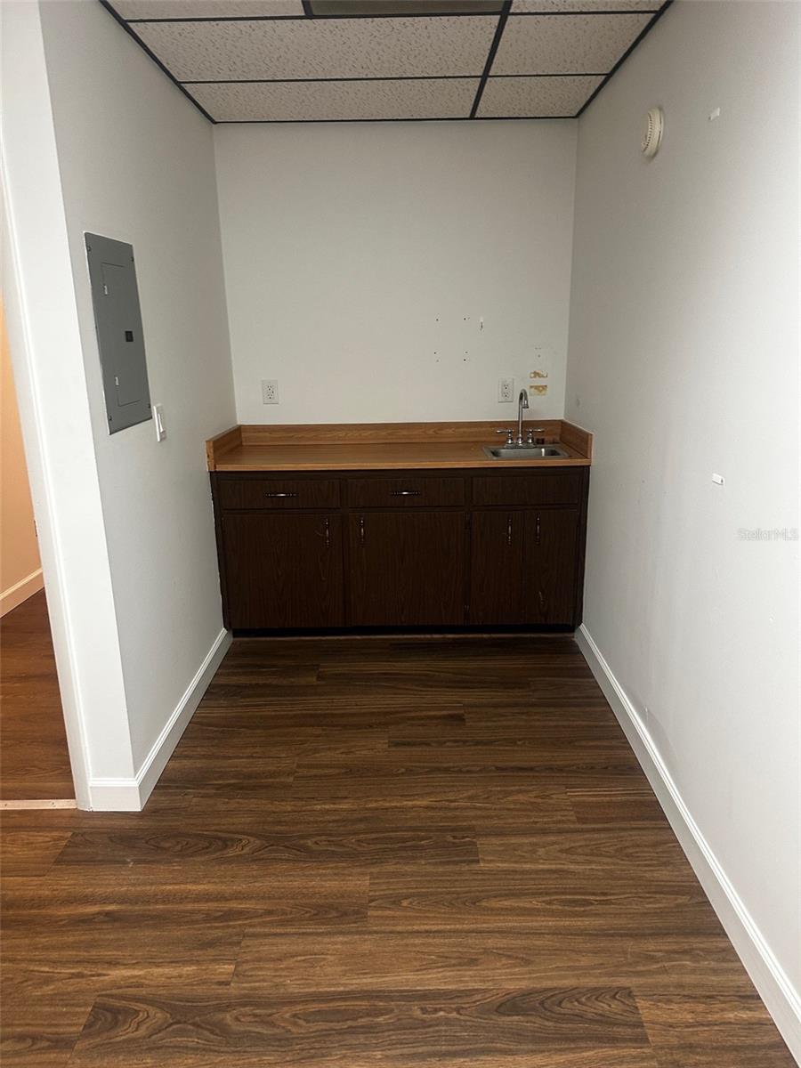 14446 7th St Property Photo 18