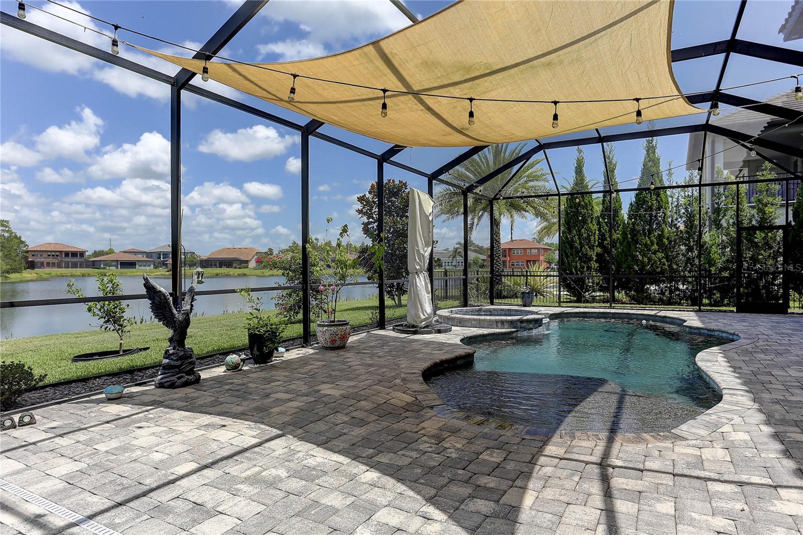 18014 Woodland View Dr Property Photo 10