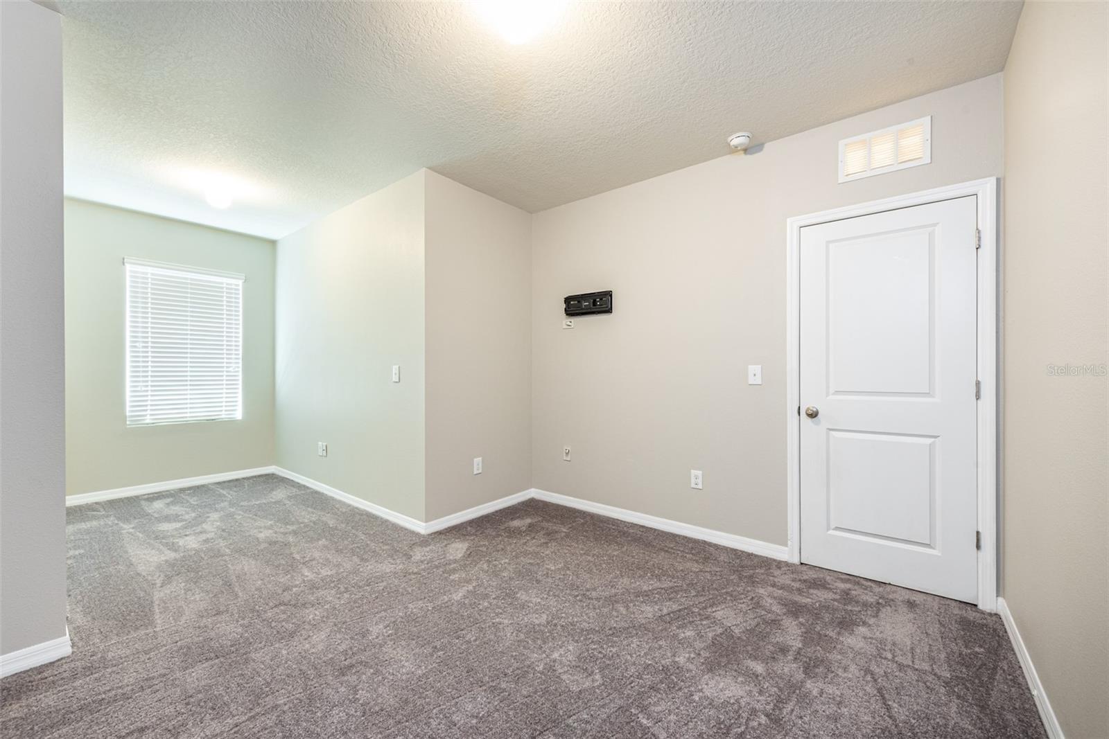 8908 Indigo Trail Loop Property Photo 8