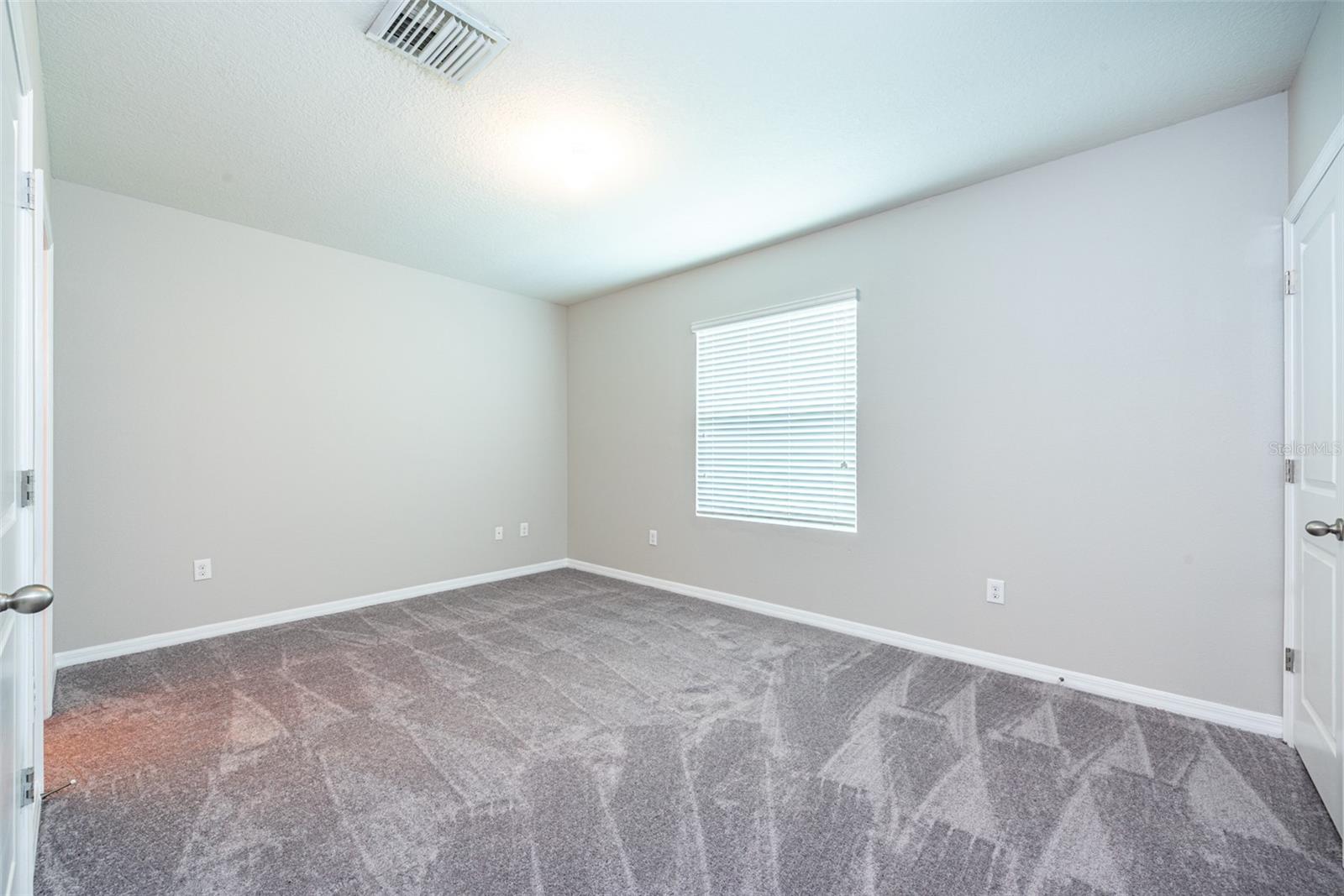 8908 Indigo Trail Loop Property Photo 9