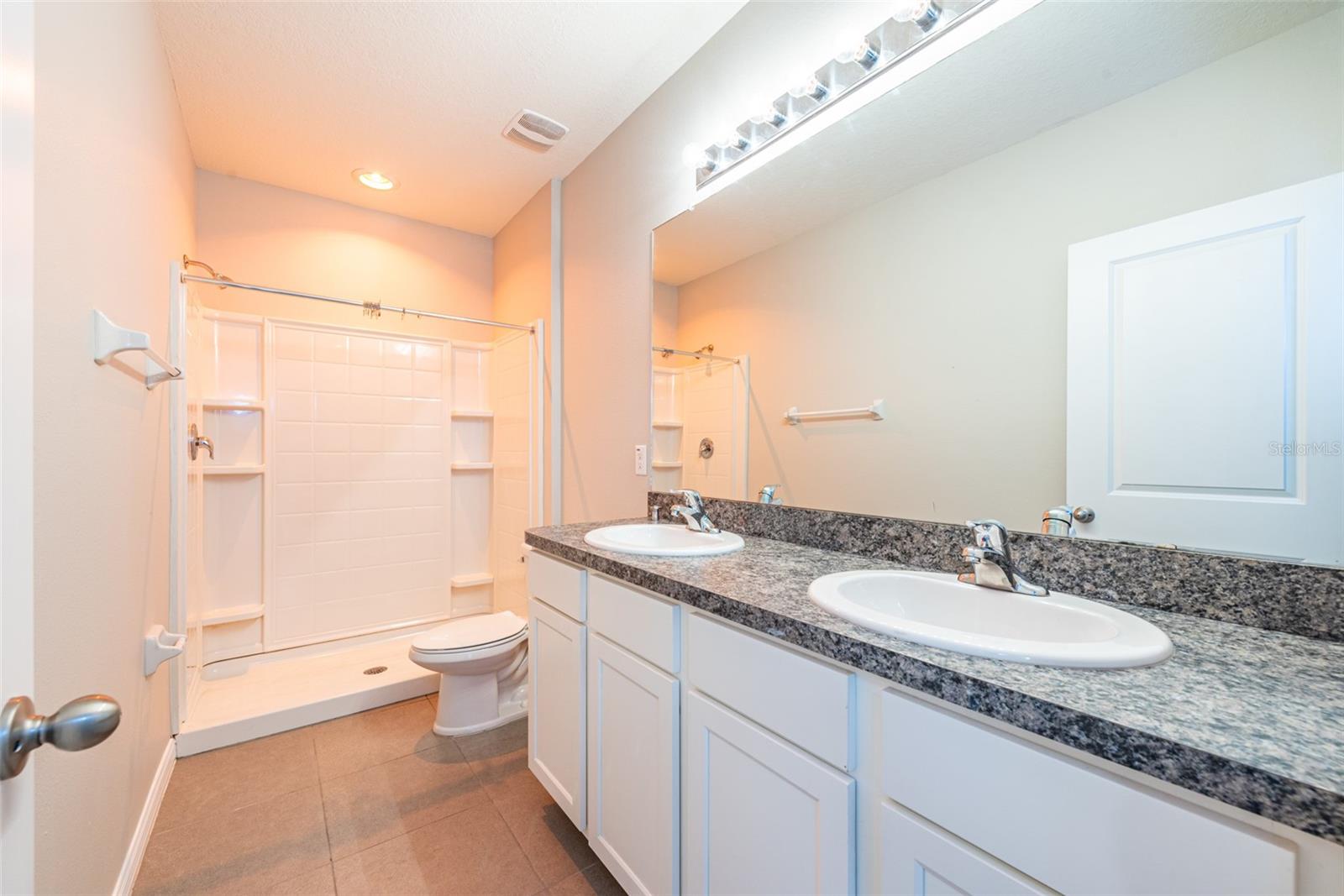 8908 Indigo Trail Loop Property Photo 10