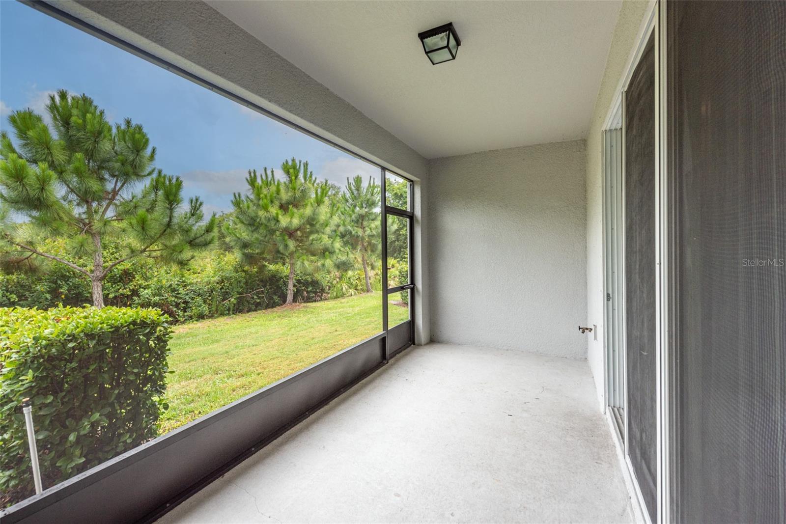 8908 Indigo Trail Loop Property Photo 17
