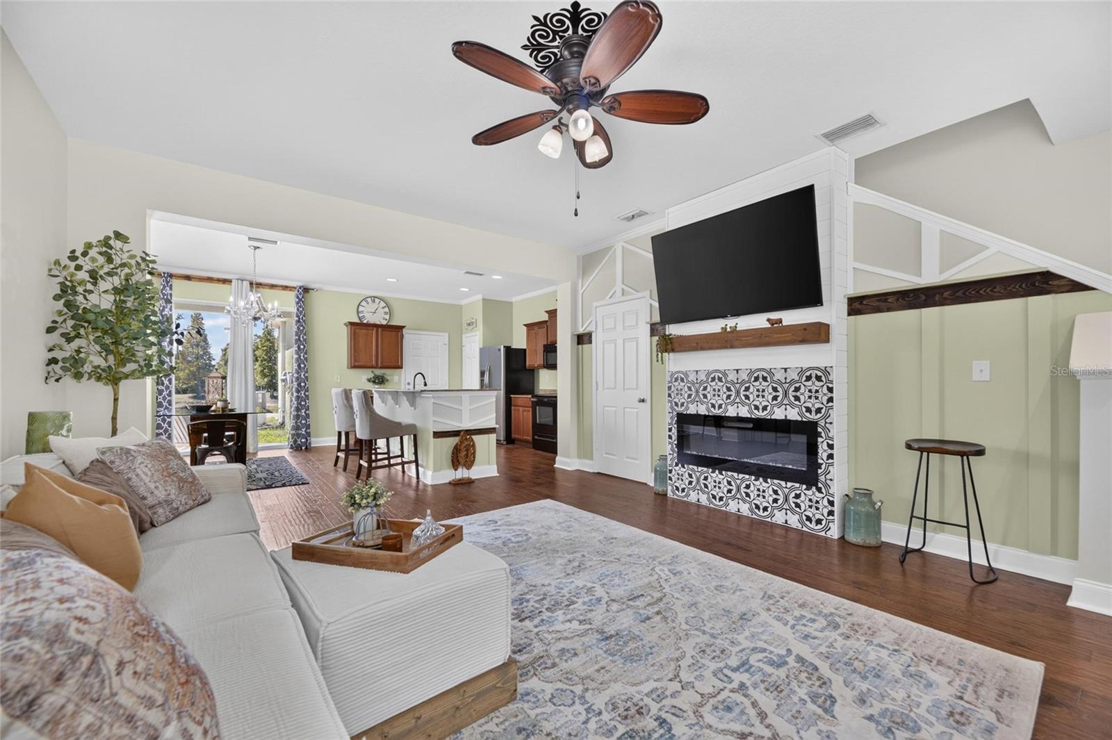 8635 Turnstone Shore Ln Property Photo 6