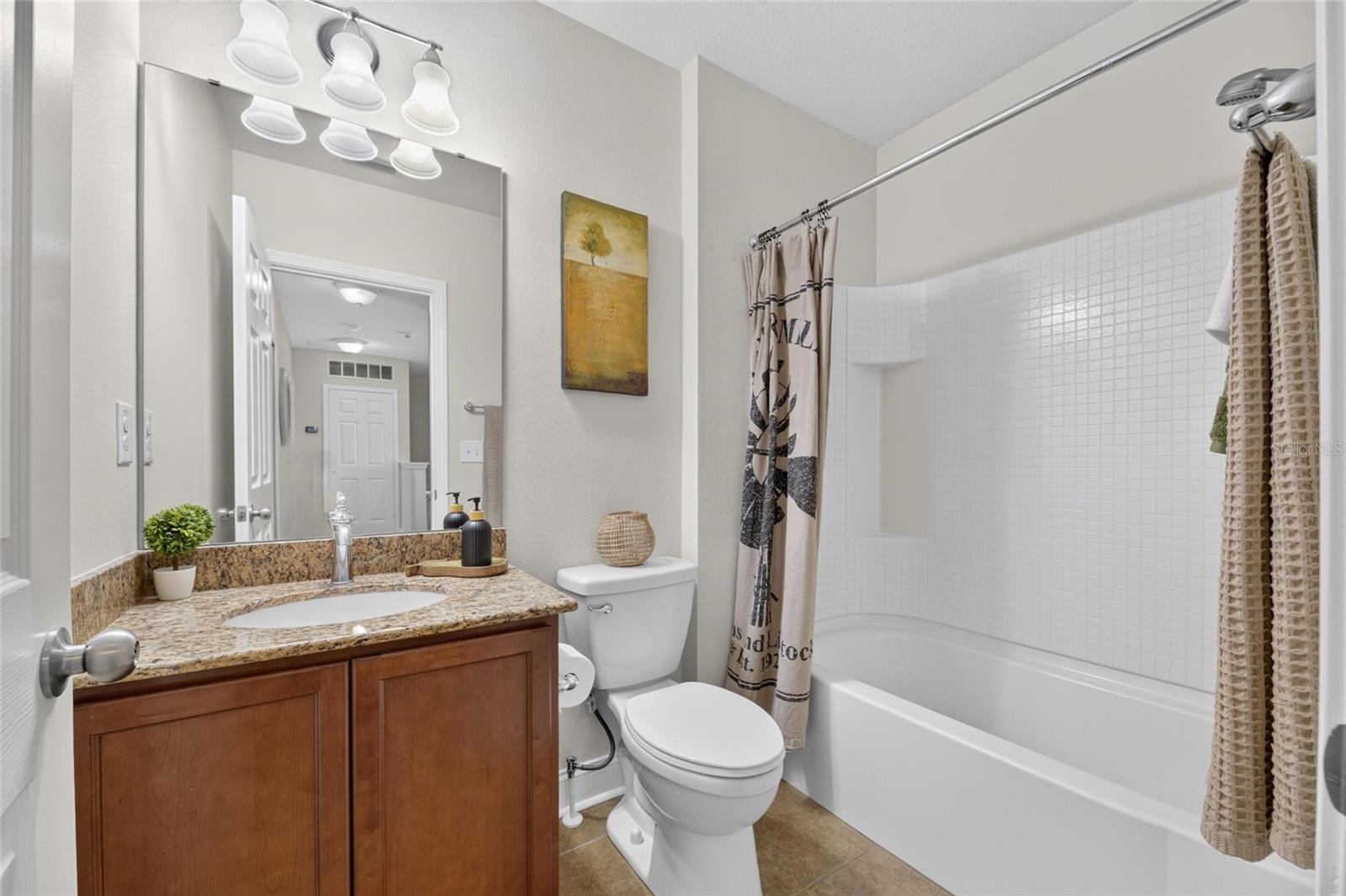 8635 Turnstone Shore Ln Property Photo 16
