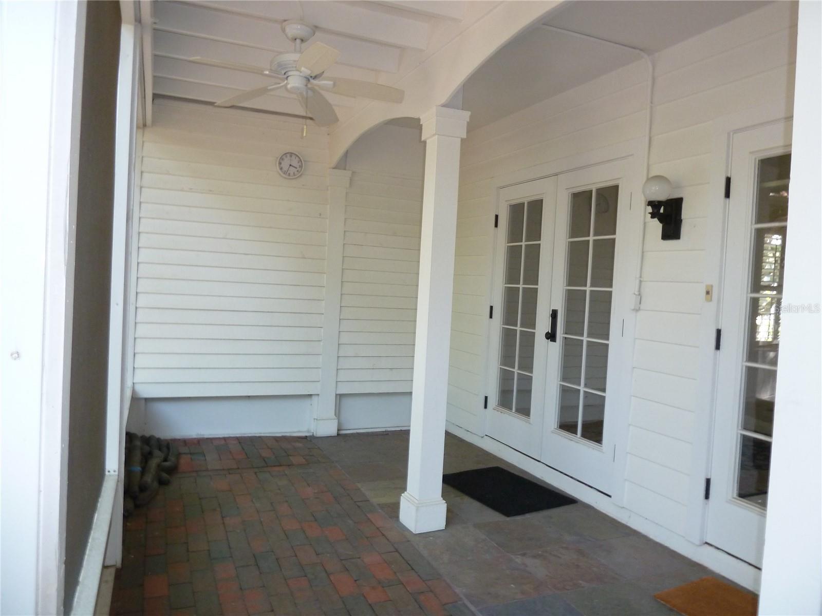 3302 W Villa Rosa St Property Photo 2